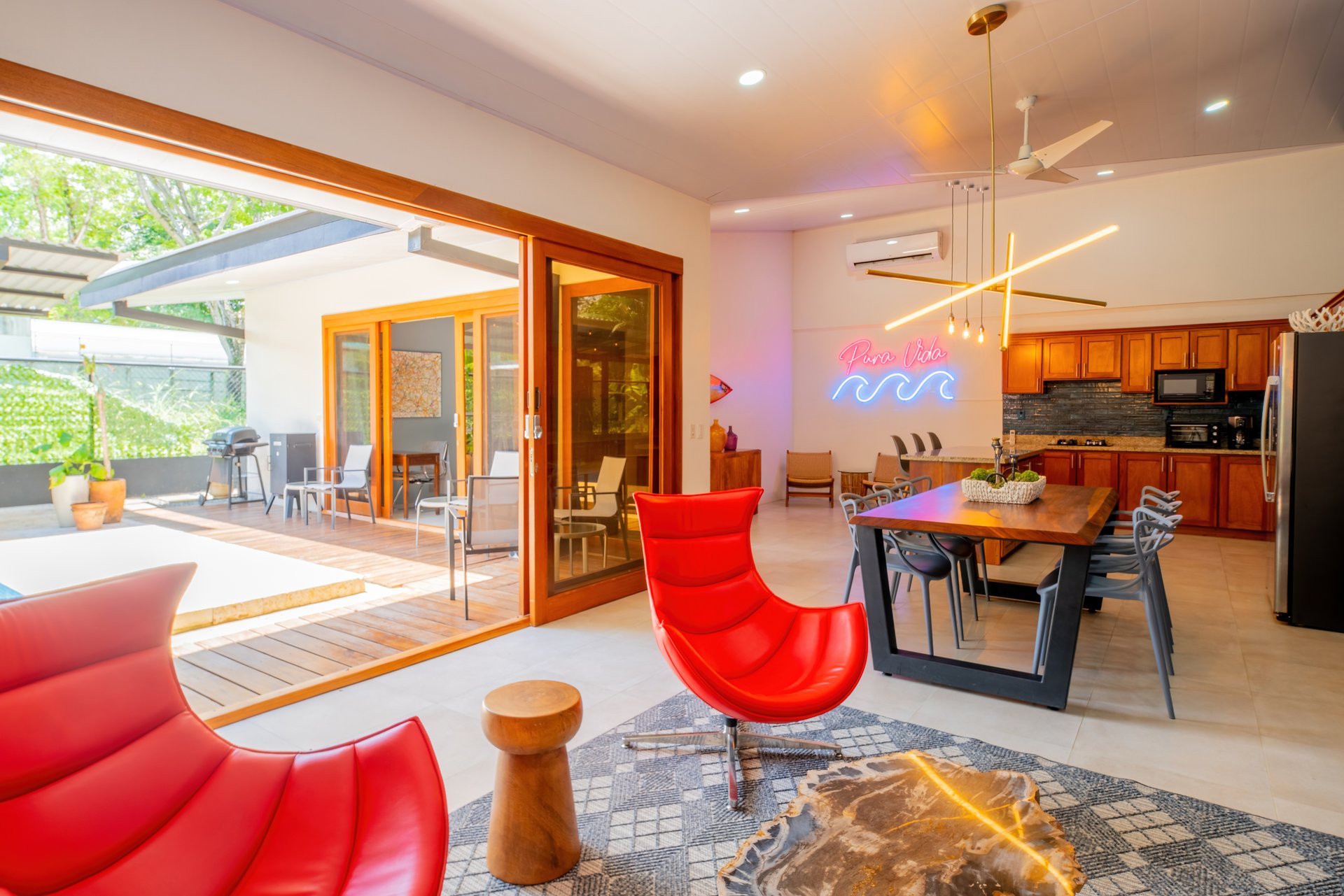 3 Bedroom Stylish Oasis, Close to the Beach and the Uvita River!