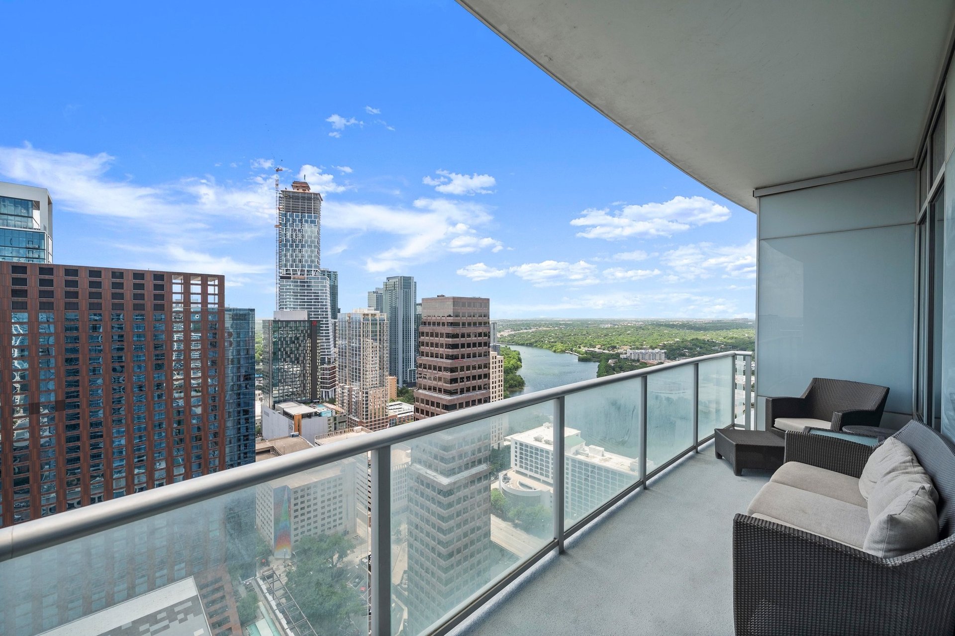200 Congress Ave #33BB