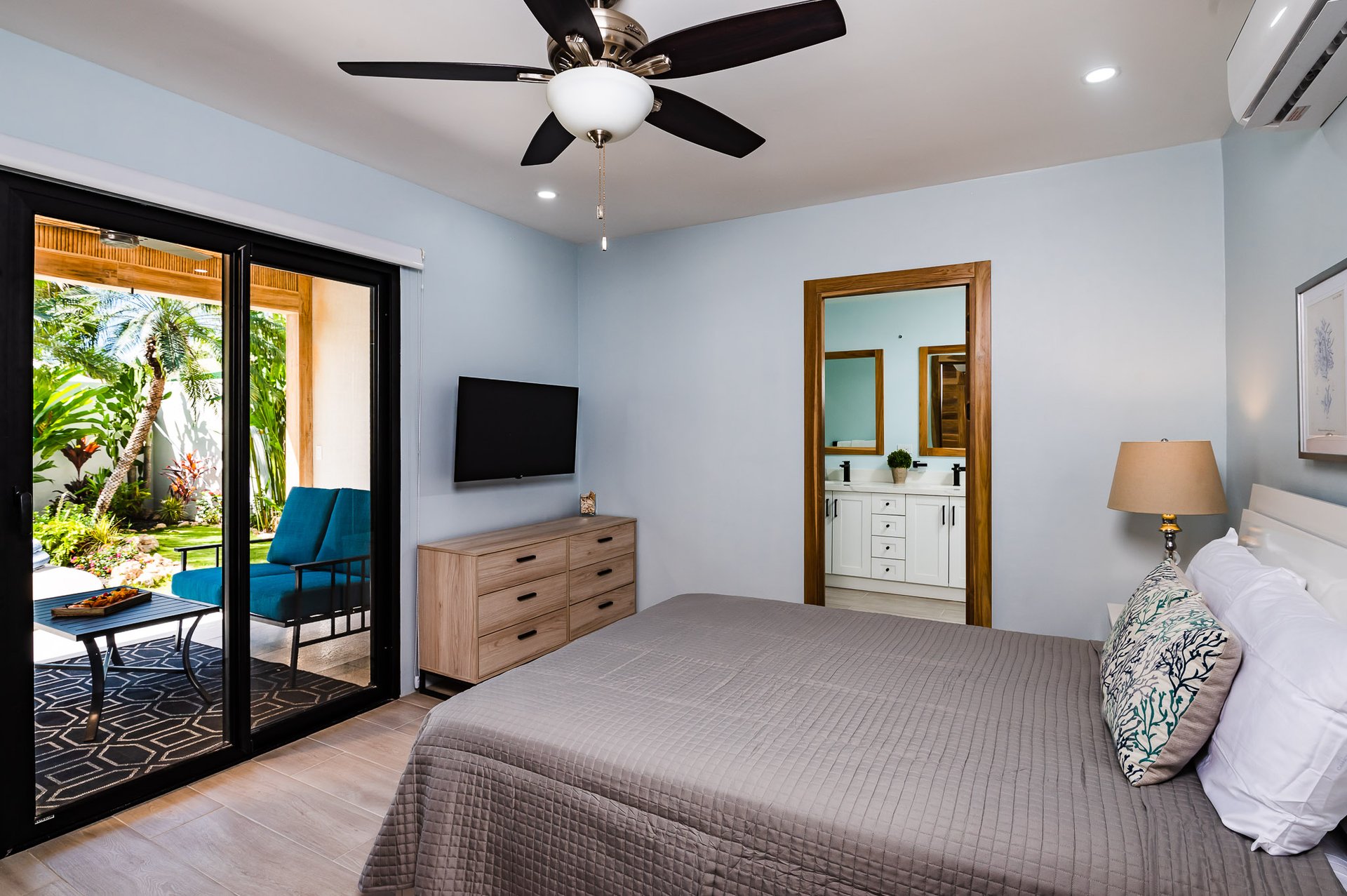 Casa Nueva Vida | Great investment property in Playa Potrero!