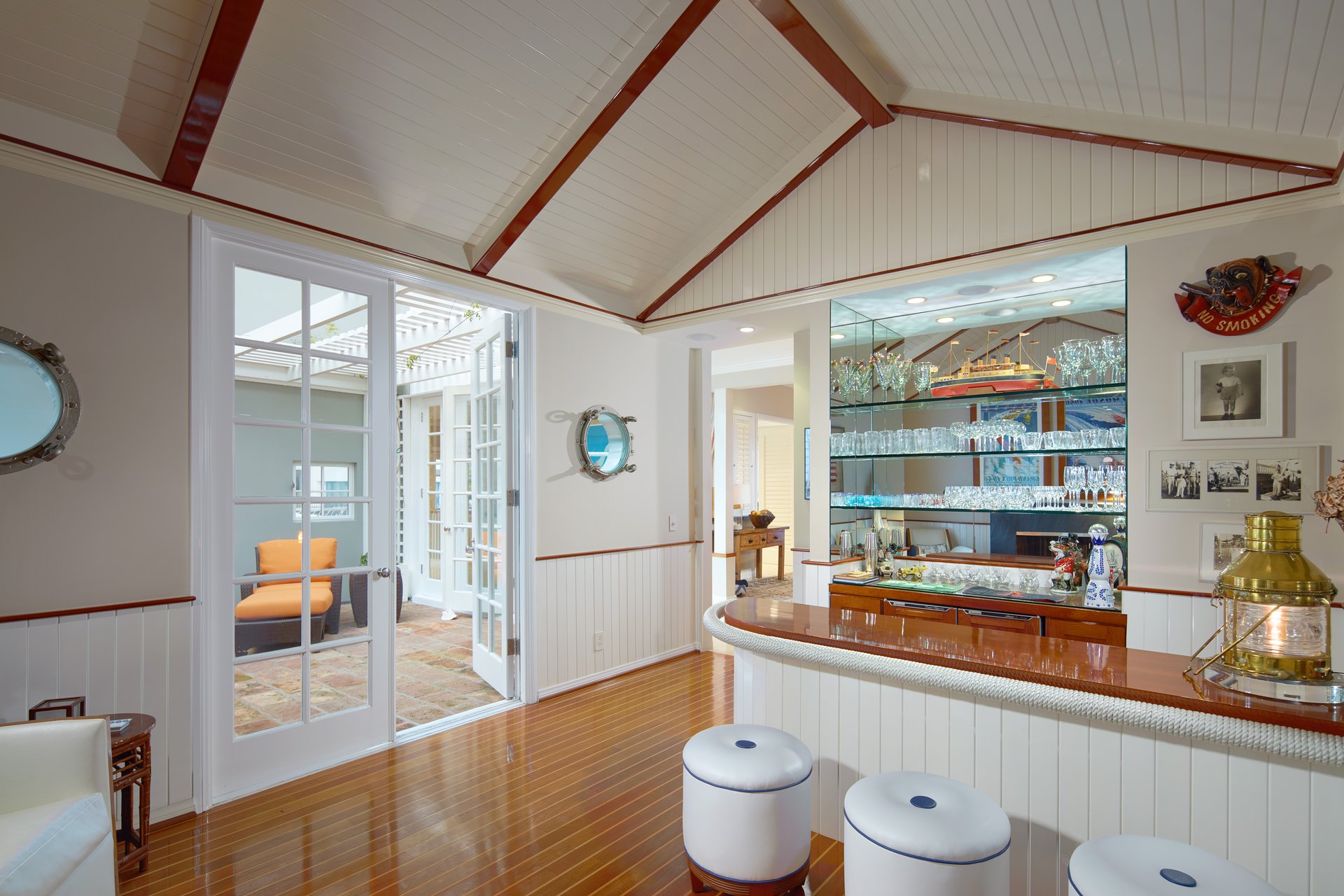 736 Harbor Island Drive