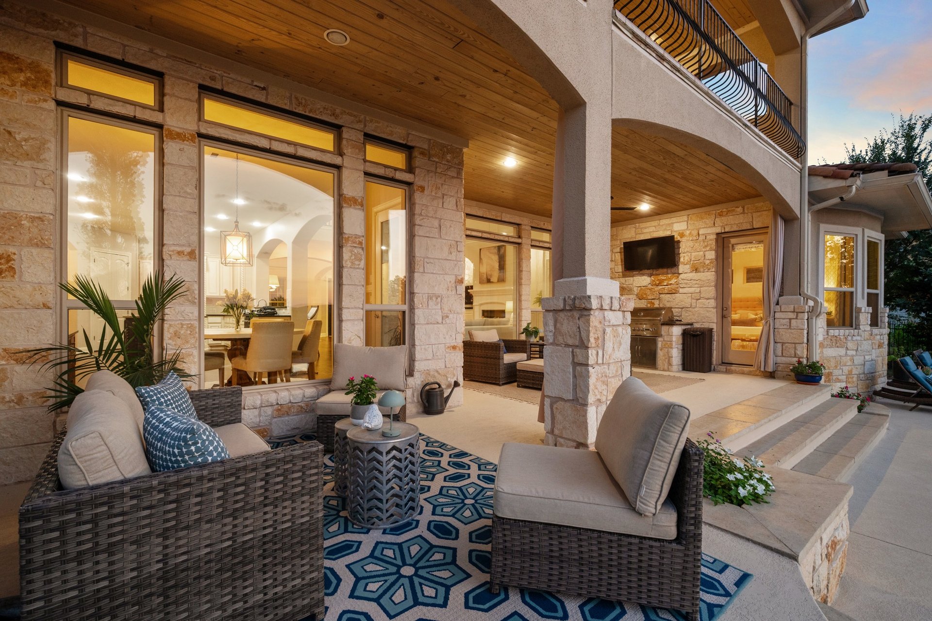 103 Lucayan Cove