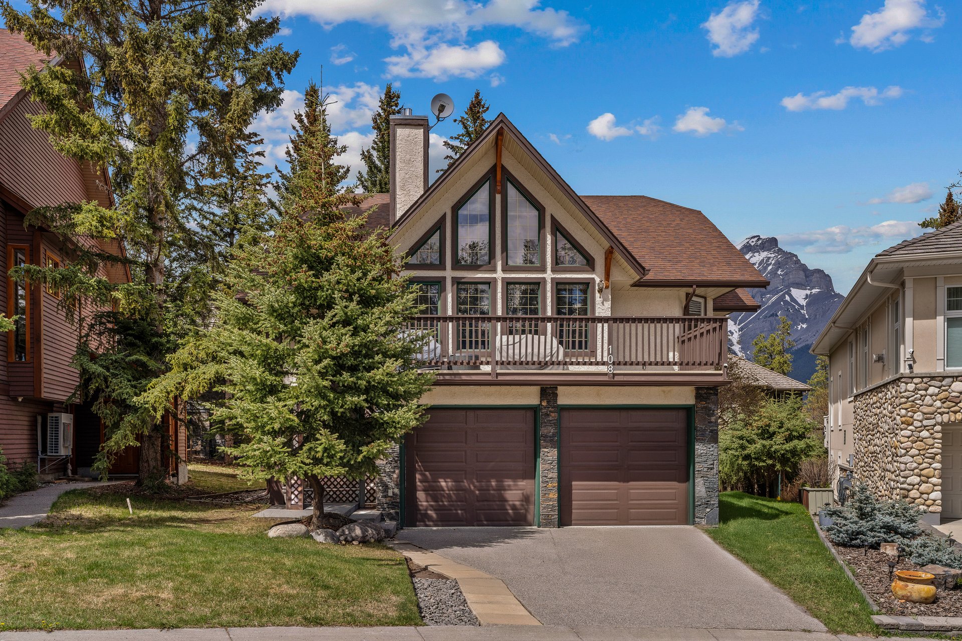 108 Lougheed Circle