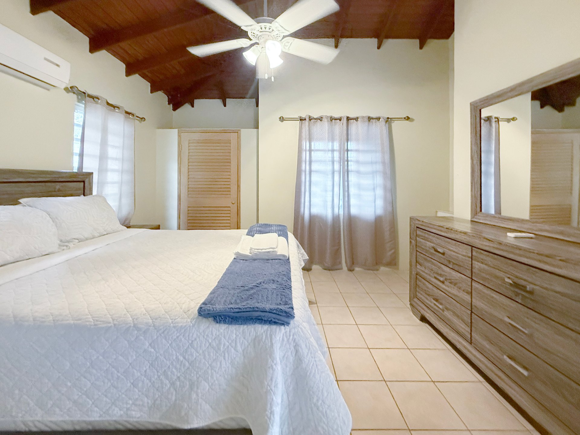 452 Cane Garden Bay 2 Bedroom Apartment