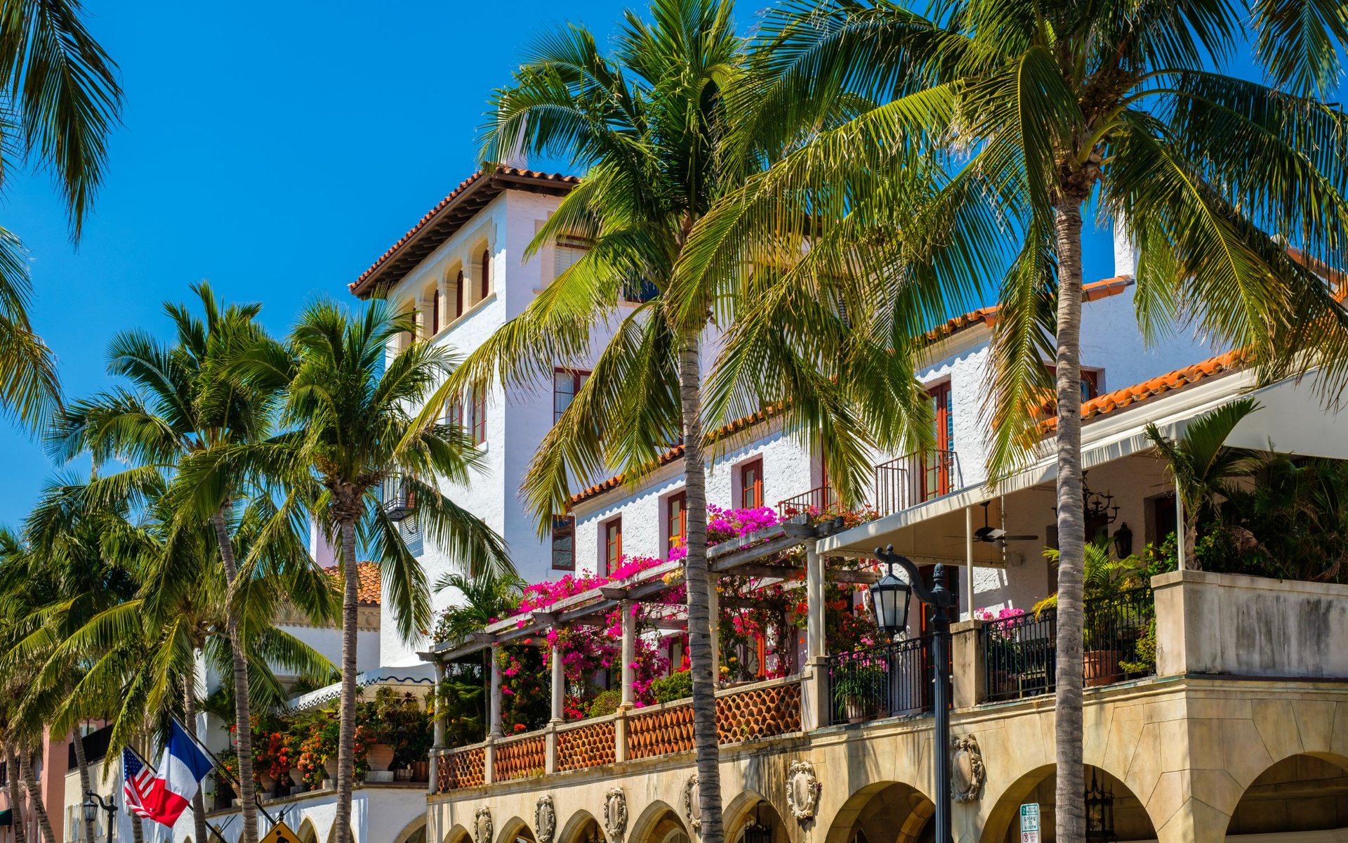 Explore Florida Neighborhood Guides | Isaias Franco