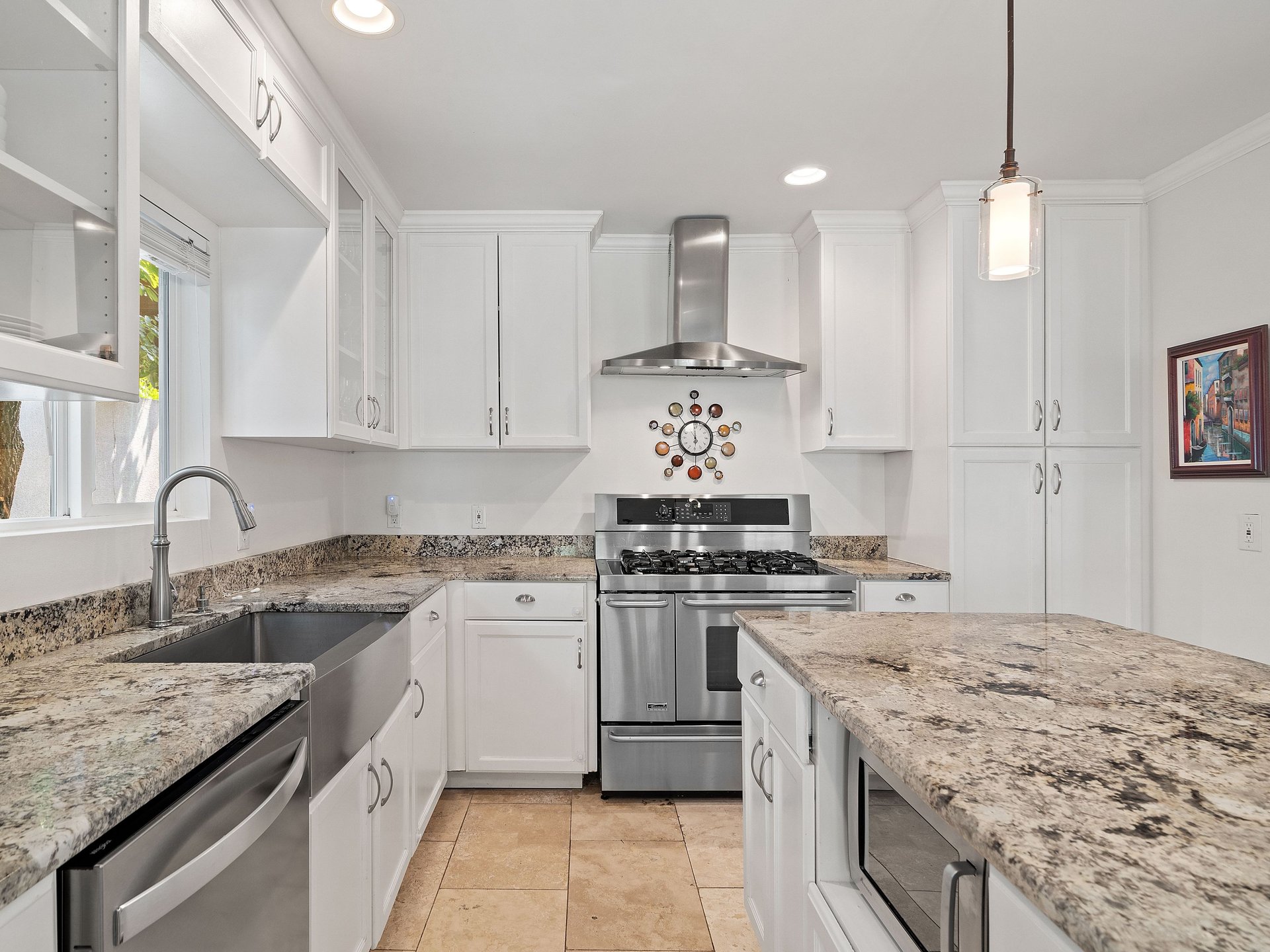 Modern Elegance in Bryker Woods