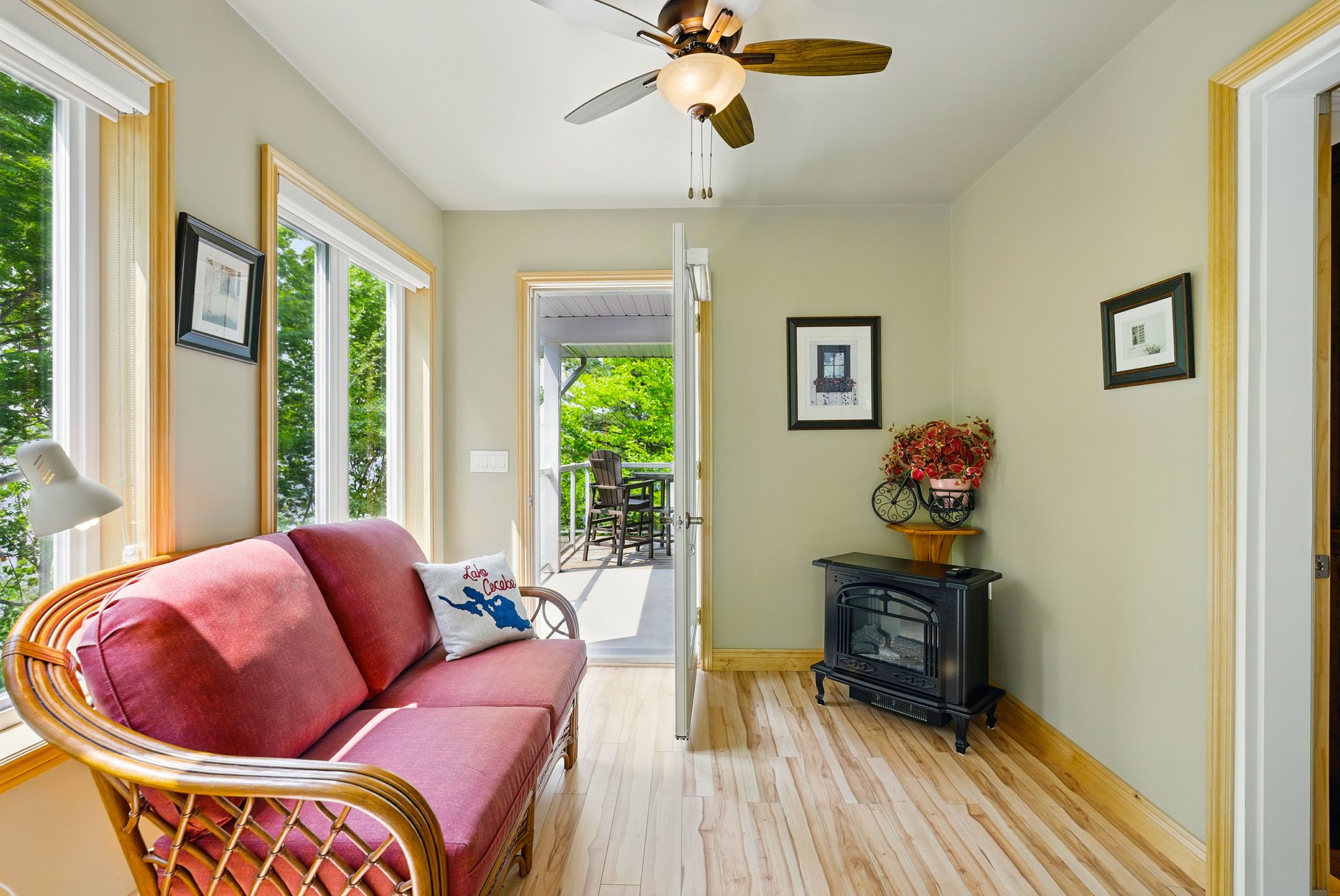 276 Jeffrey Road N, Ryerson