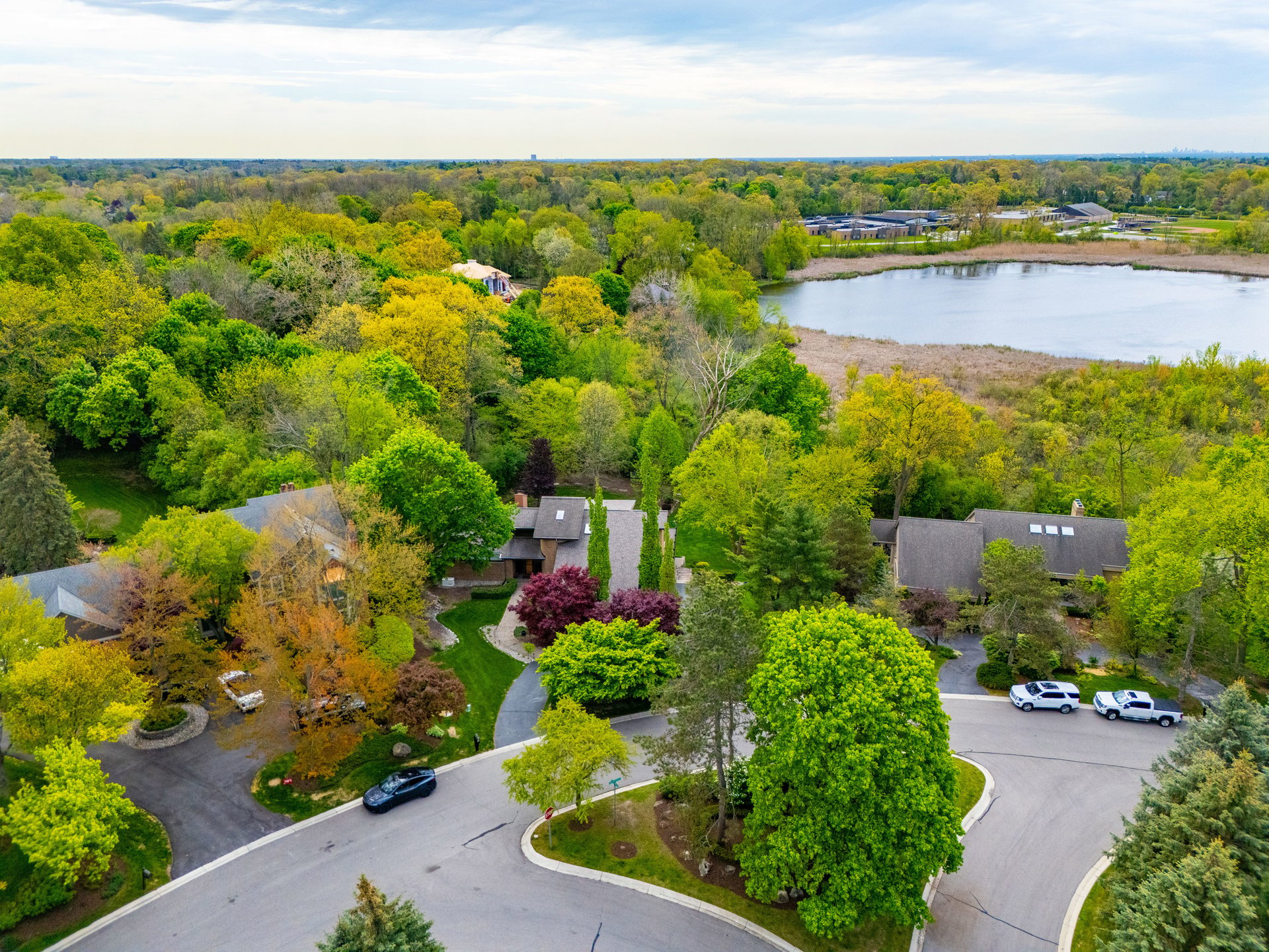 3075 Chestnut Run Dr