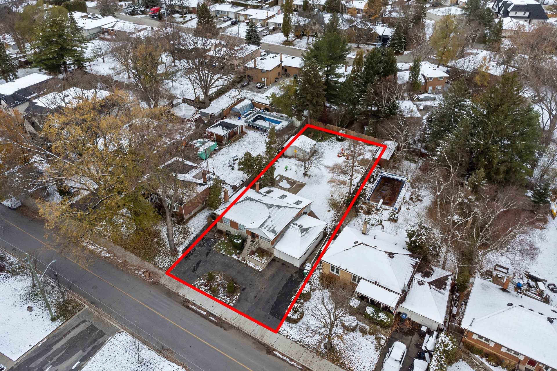 1577 Kenmuir Avenue