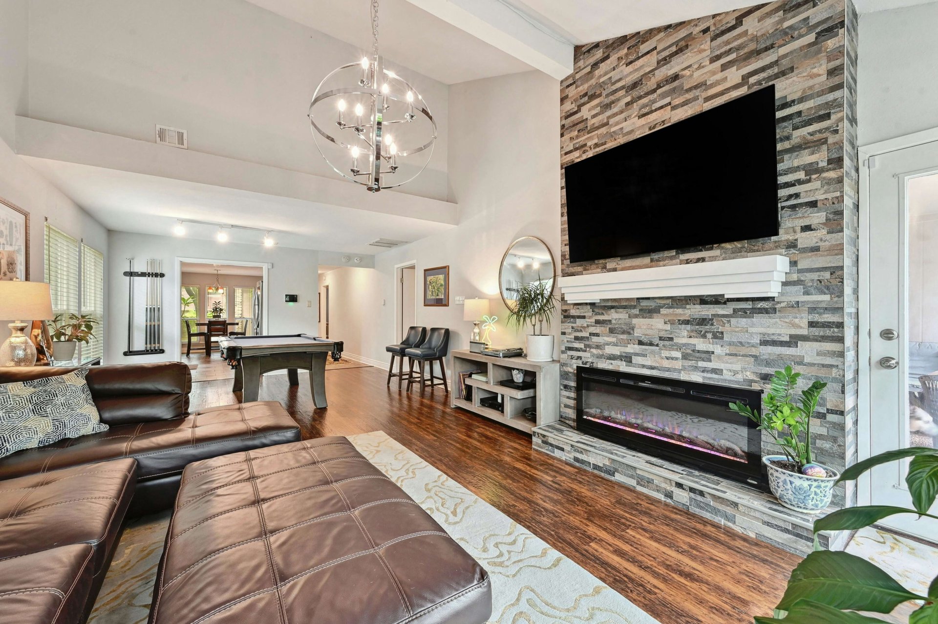 Alluring One-Story Home in in the Coveted 78759!