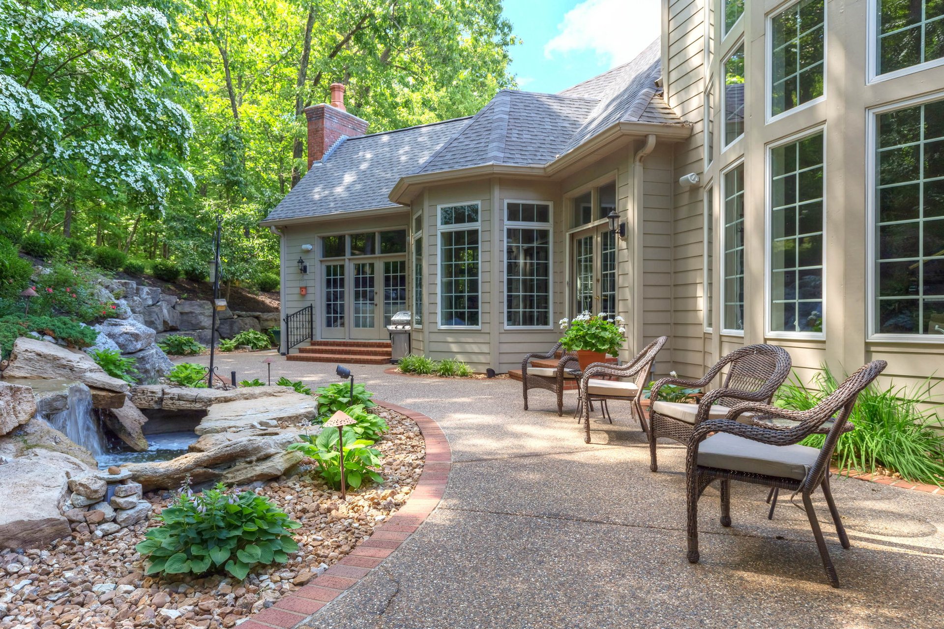 1105 Shepard Oaks Drive