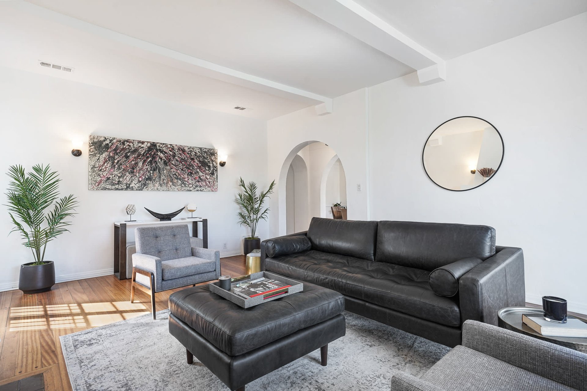 Beautiful Spanish Trophy Duplex in Wilshire Vista