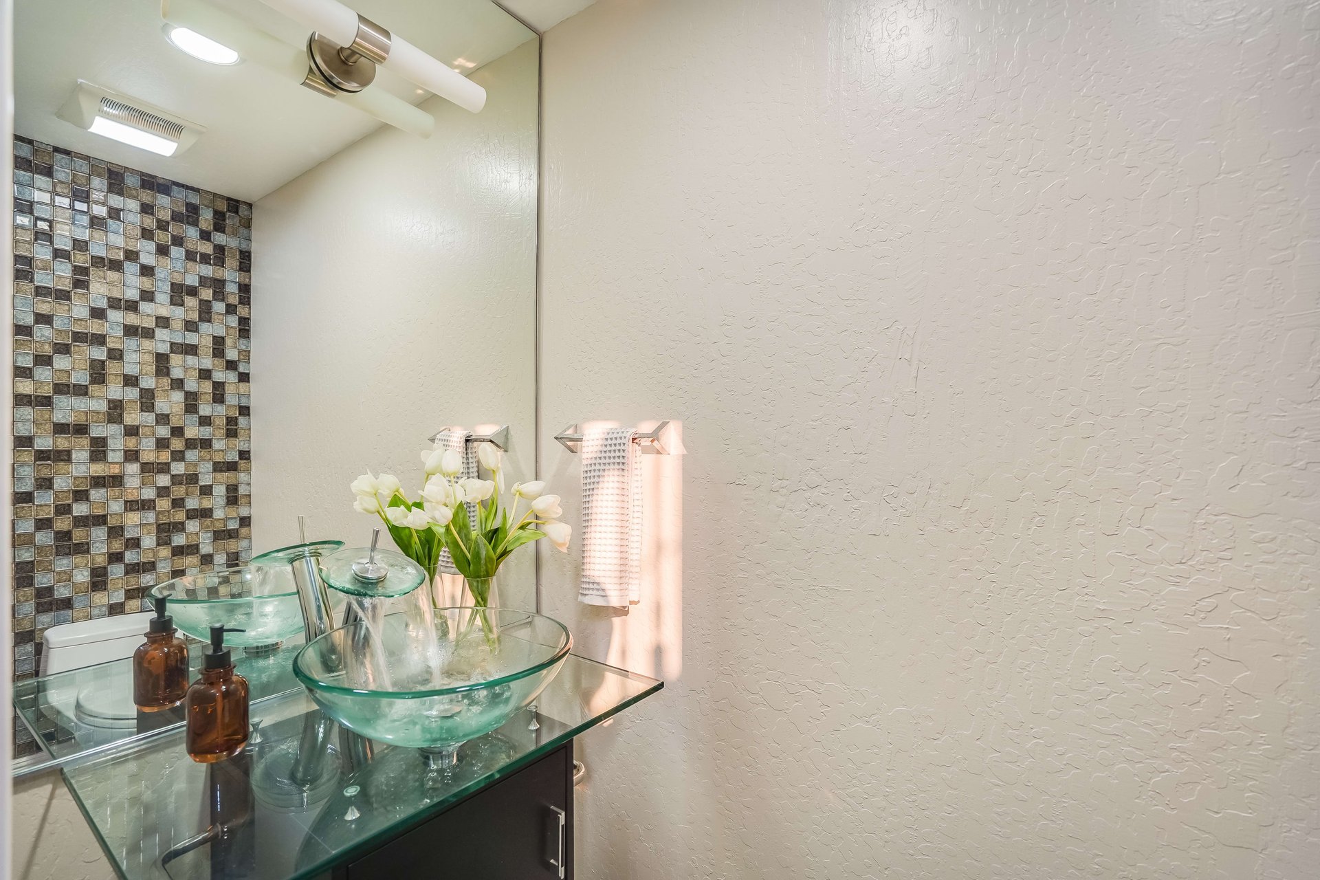 16979 Roberts Road #8