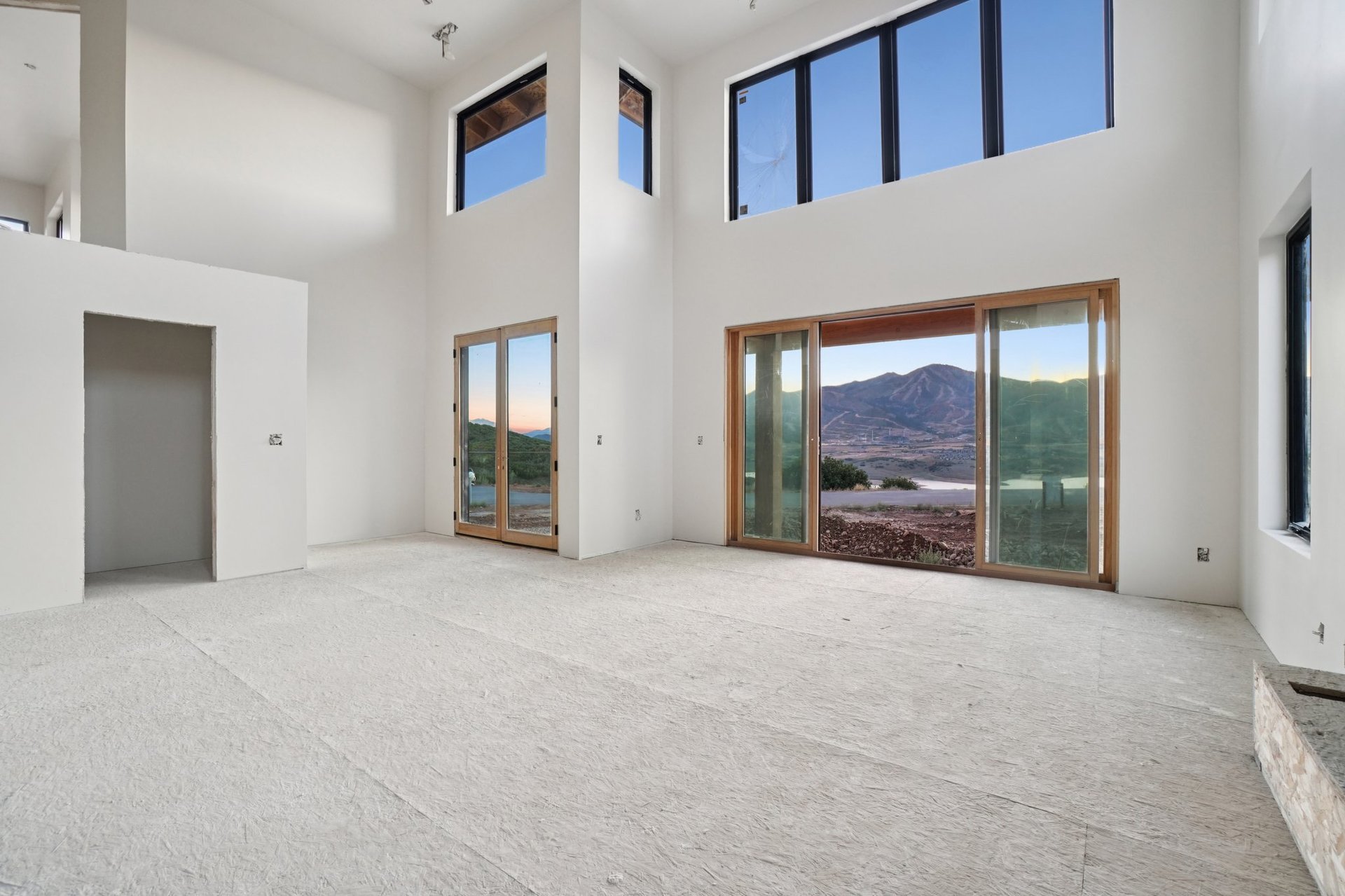 10646 N Reflection Ridge