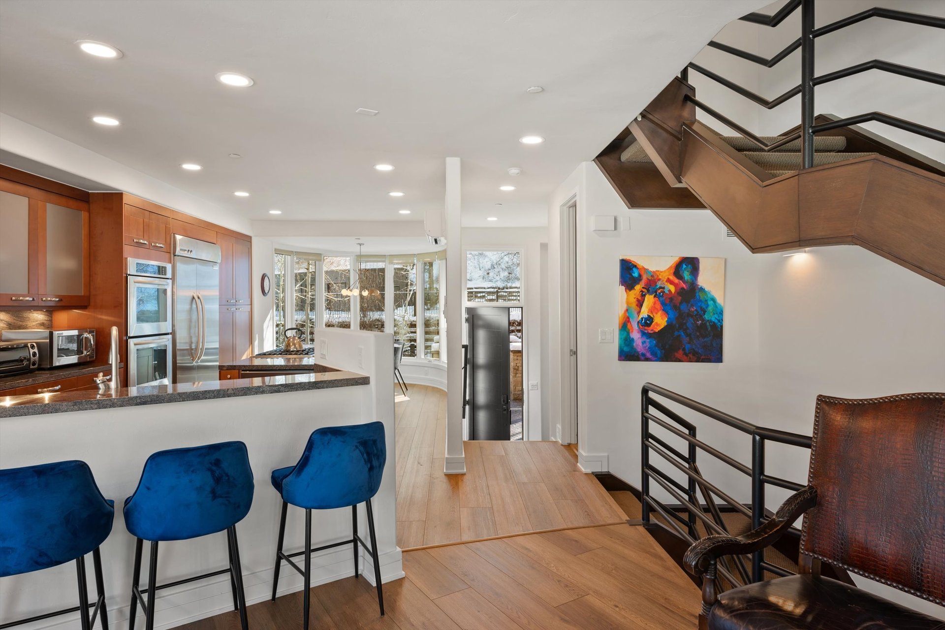 Ski-In/Ski-Out Luxury: Deerbrook Townhome