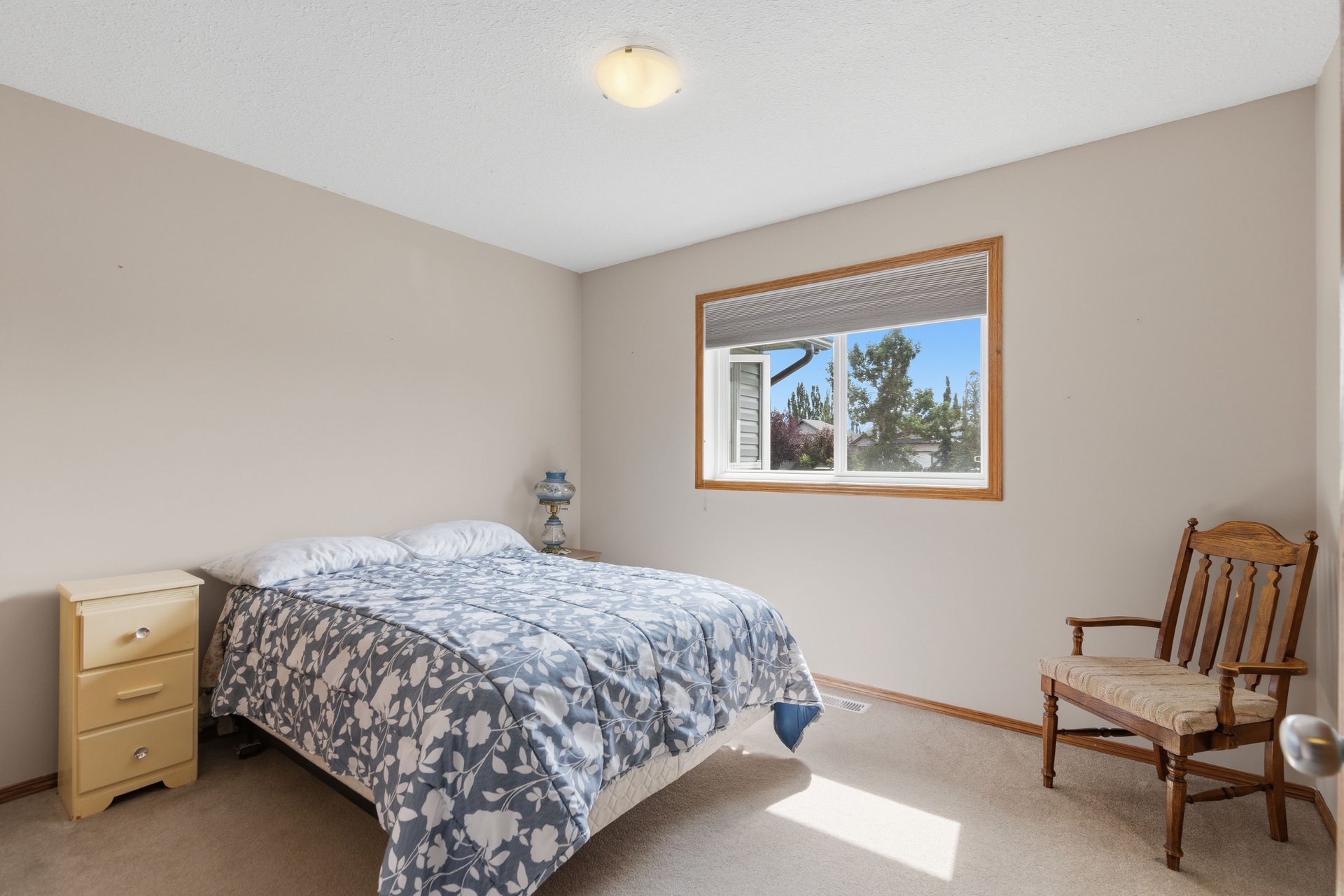 499 Highland Close