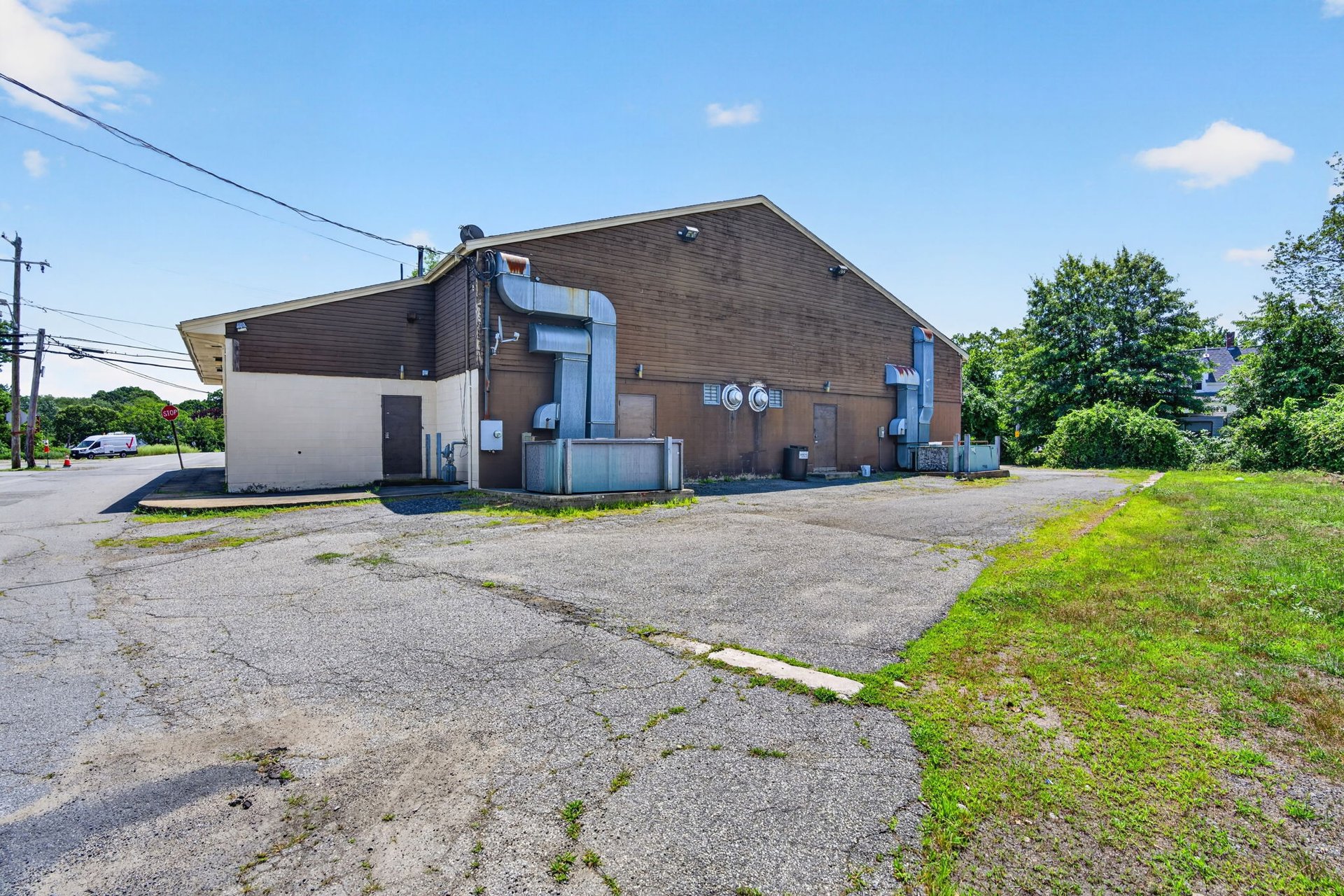 88 Oak Street & 0 Delmont Street