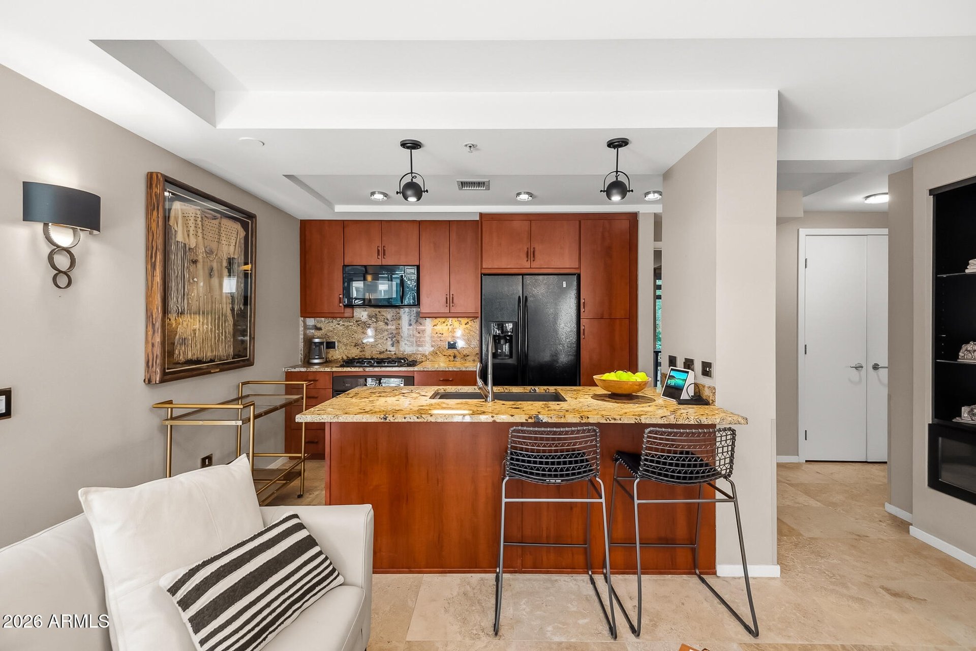 7141 E Rancho Vista Dr, #2014