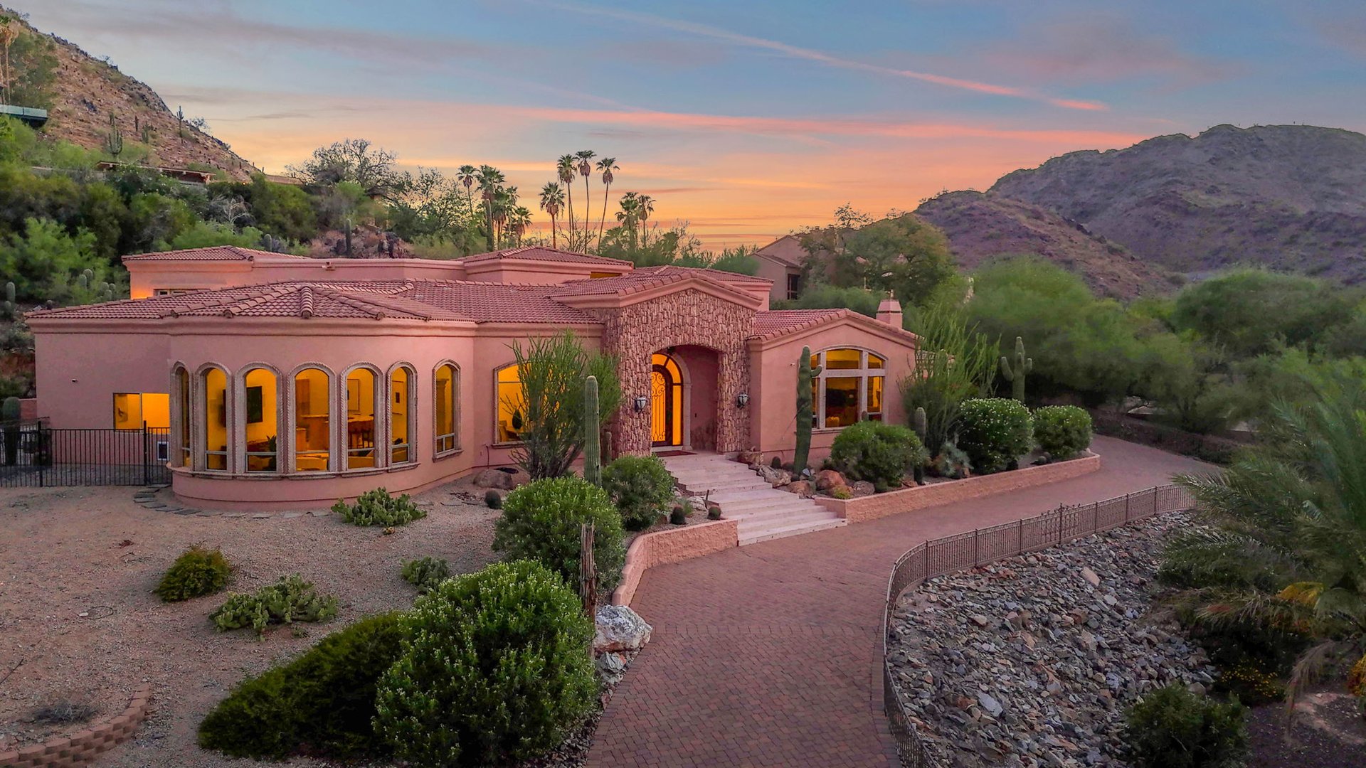 4141 E LAKESIDE Lane