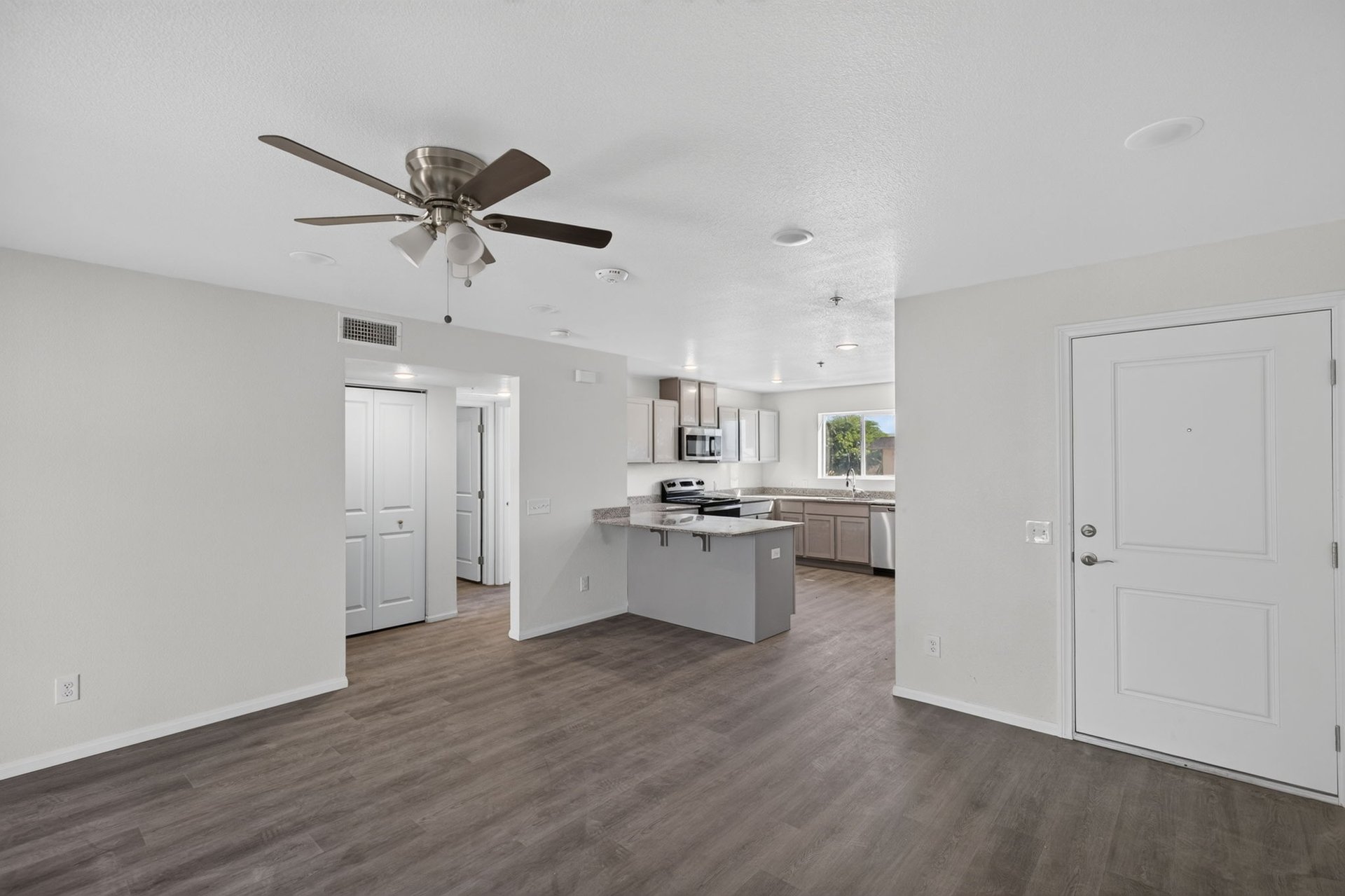 2301 Seco Adobe Circle #200