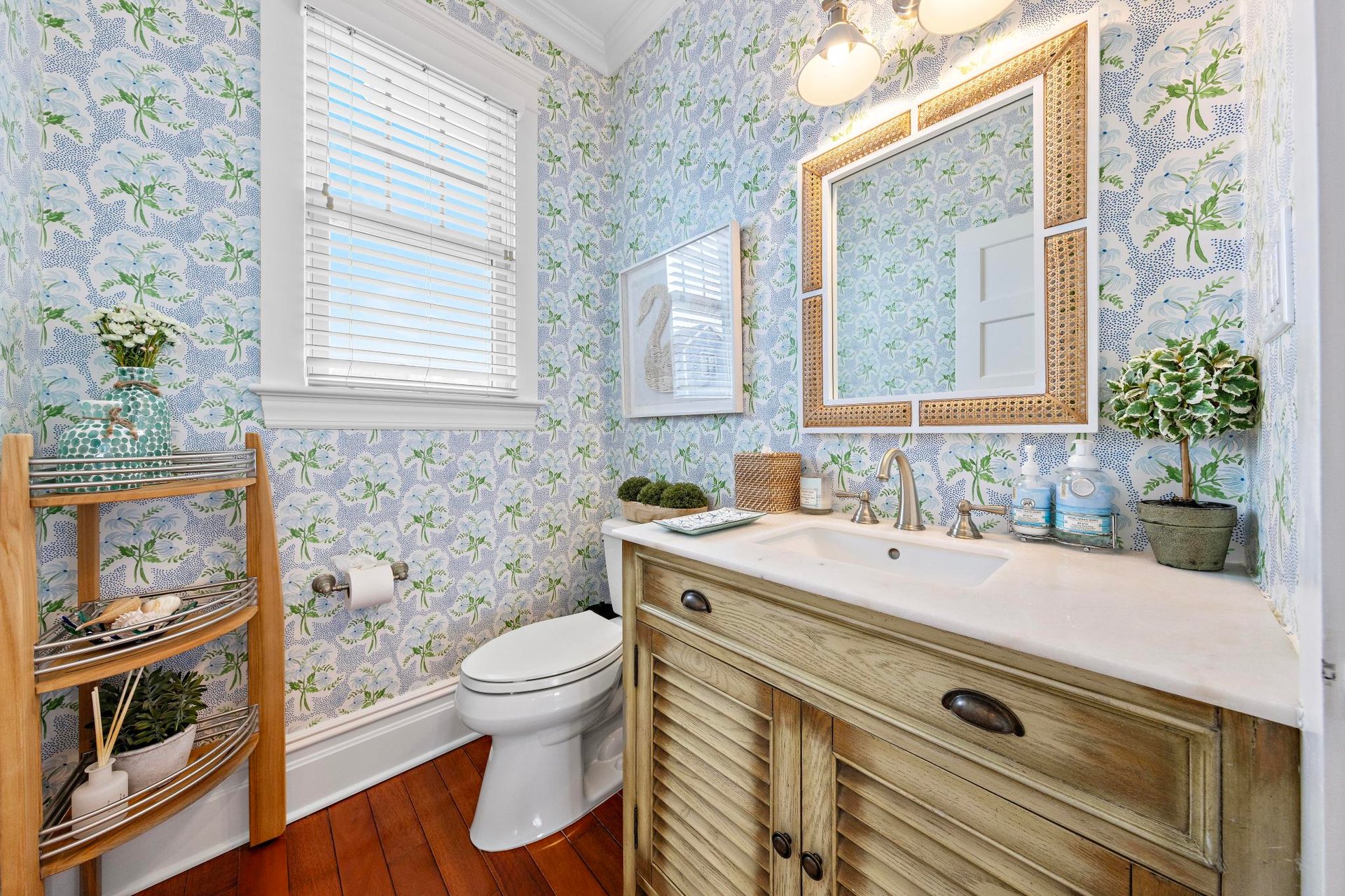 2108 Waverly Place