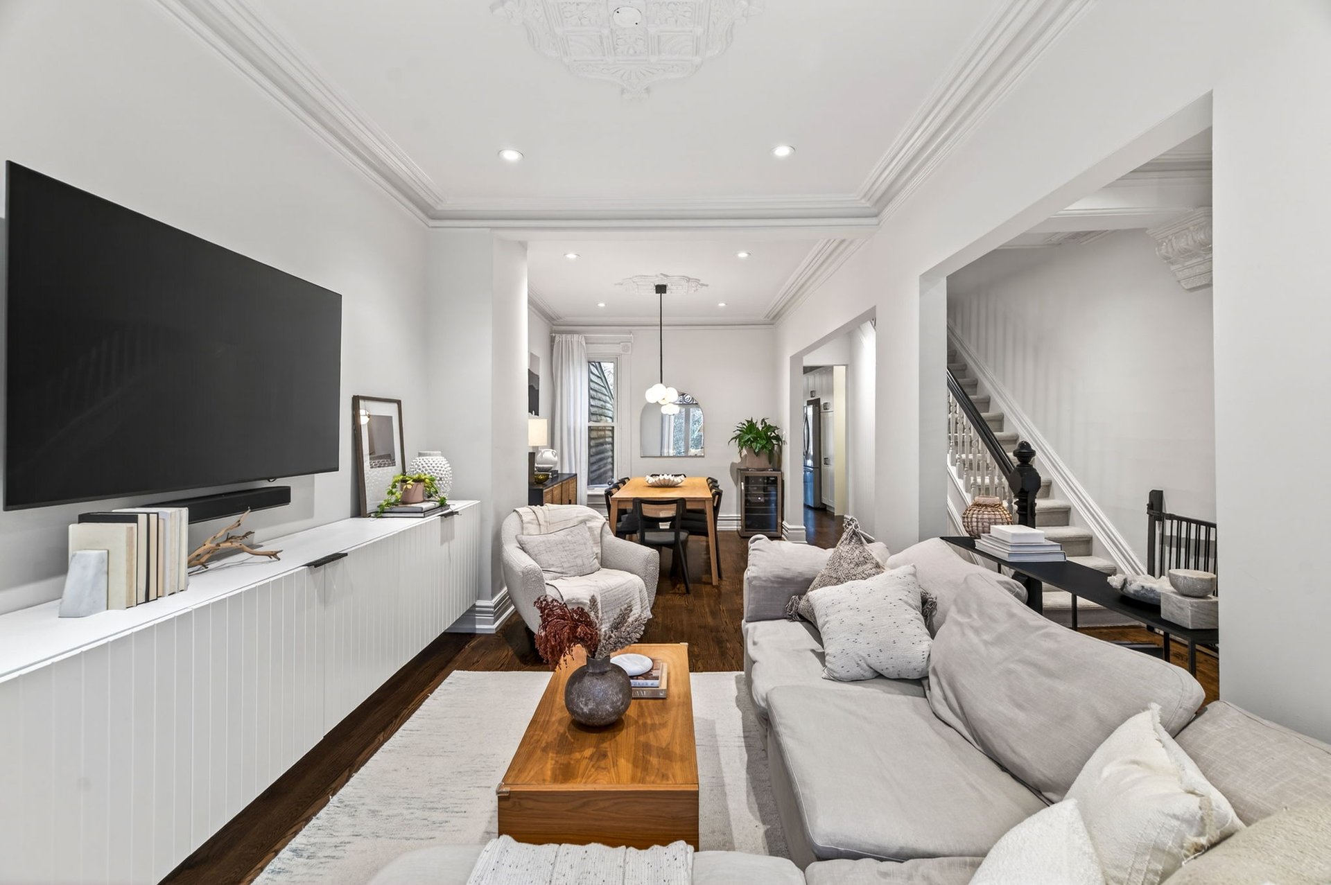 SOLD: Standout Residence In Coveted Summerhill