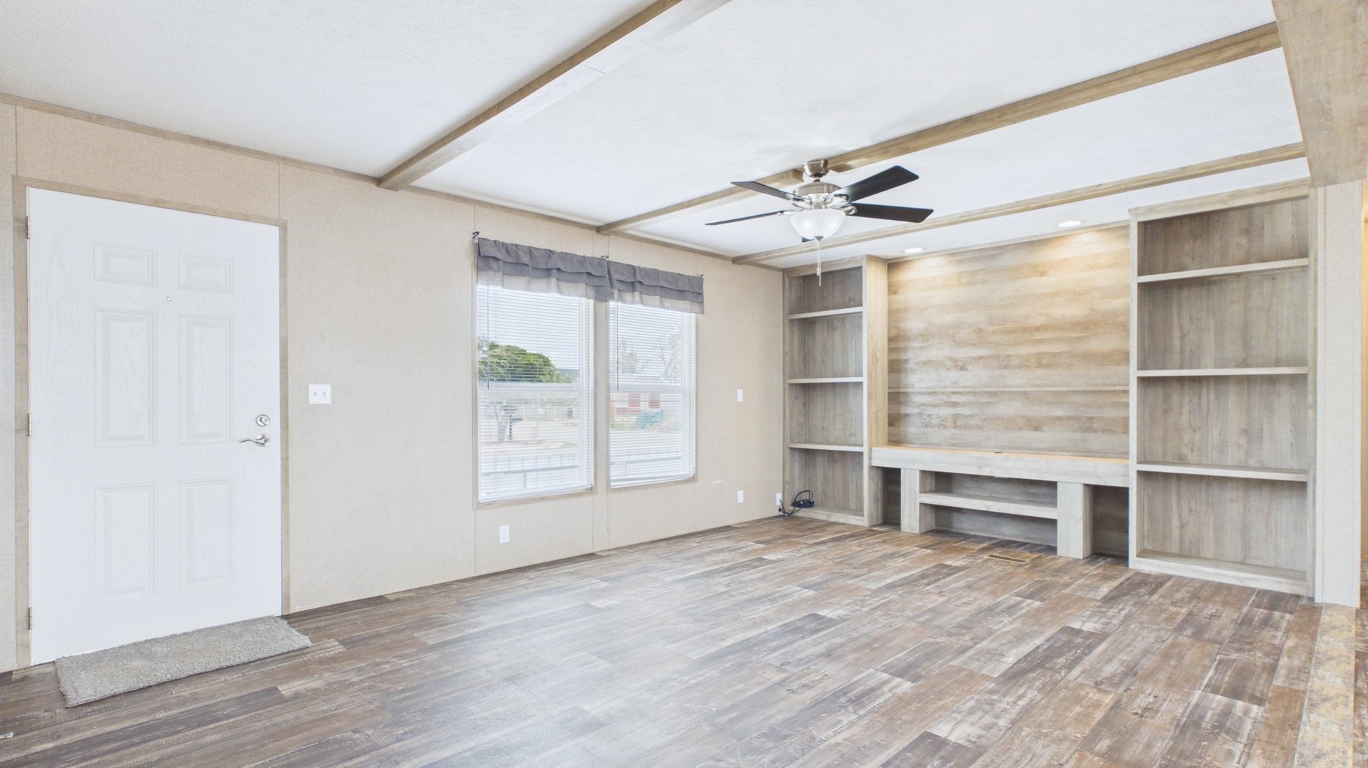 813 N Betty
