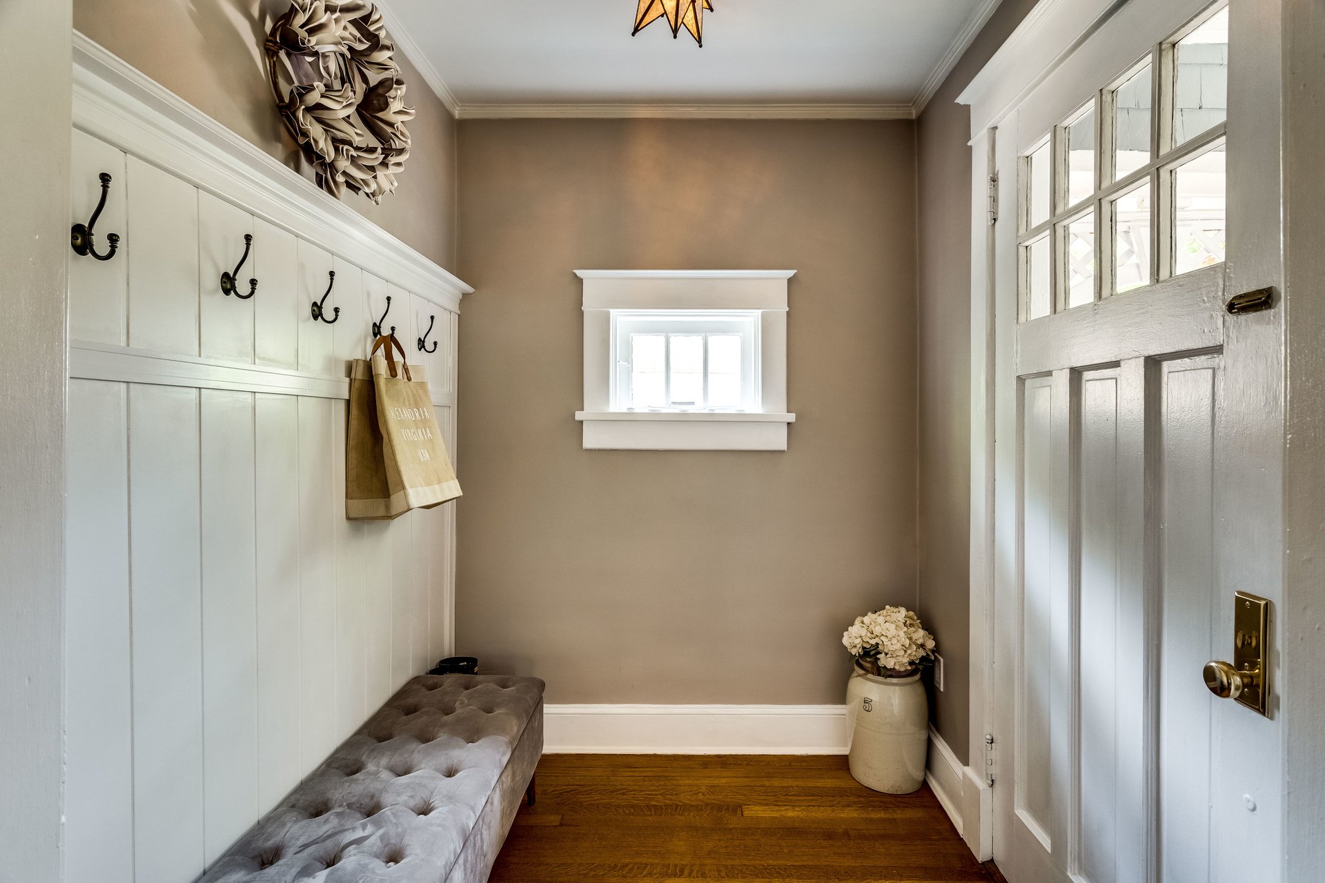 23 E Walnut Street