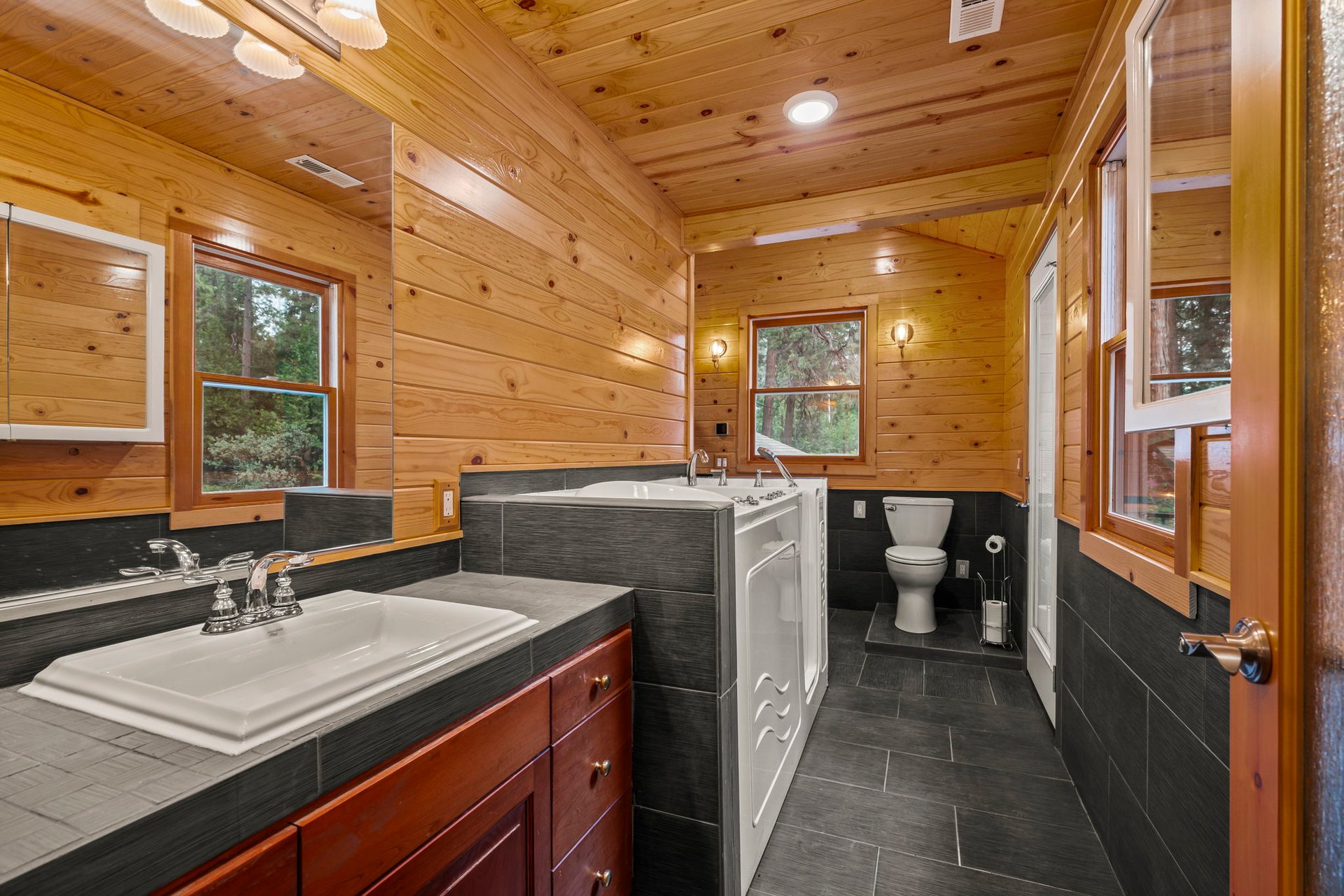 7481 Slug Gulch Rd