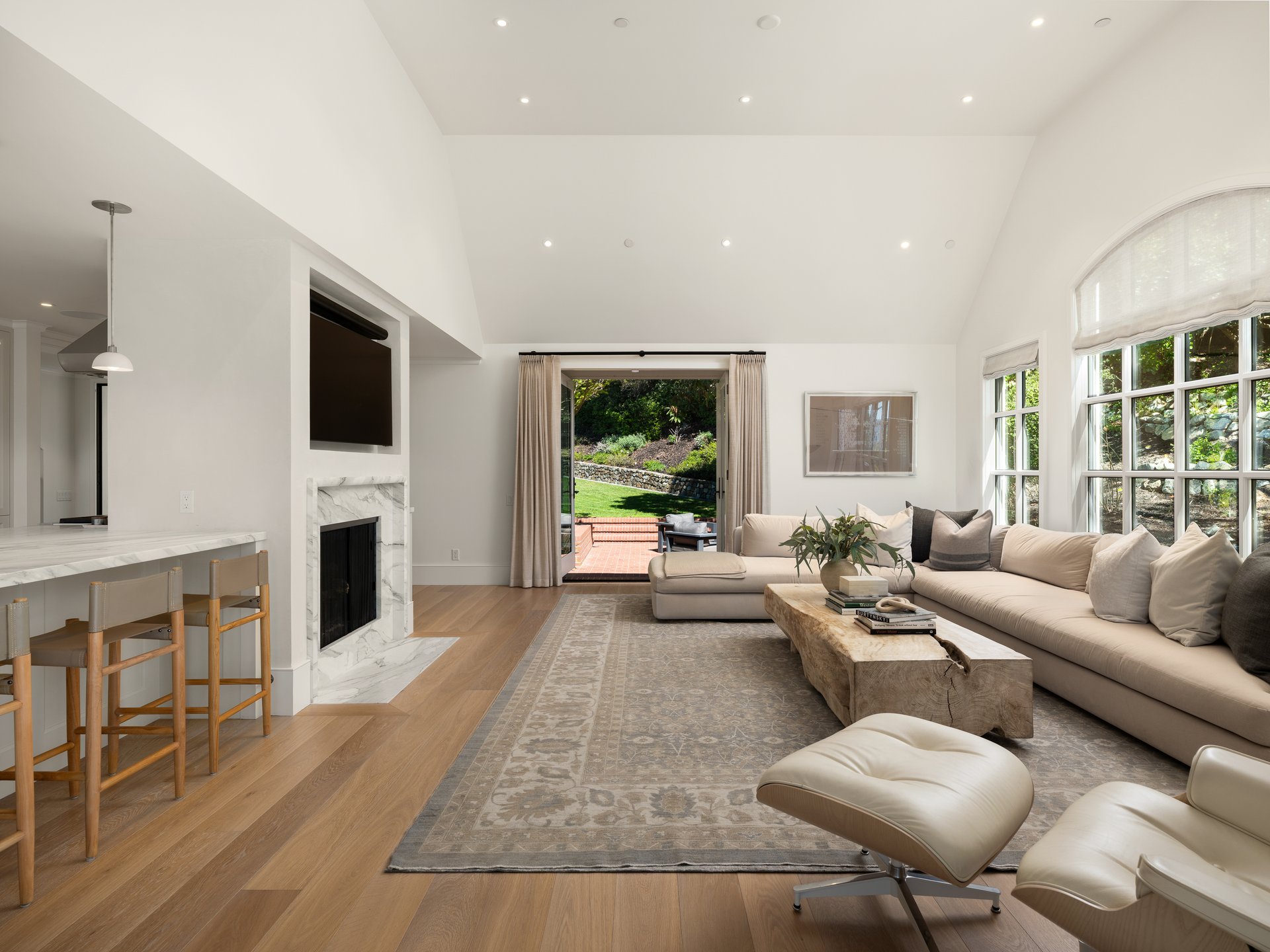 The Extraordinary Round Hill Estate