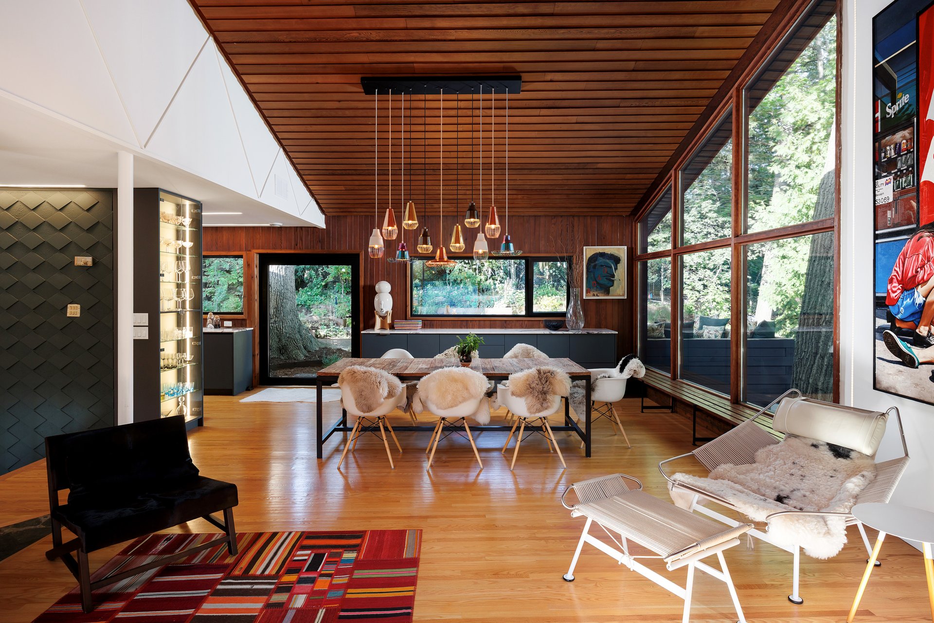 Kingsway Mid-Century Modern