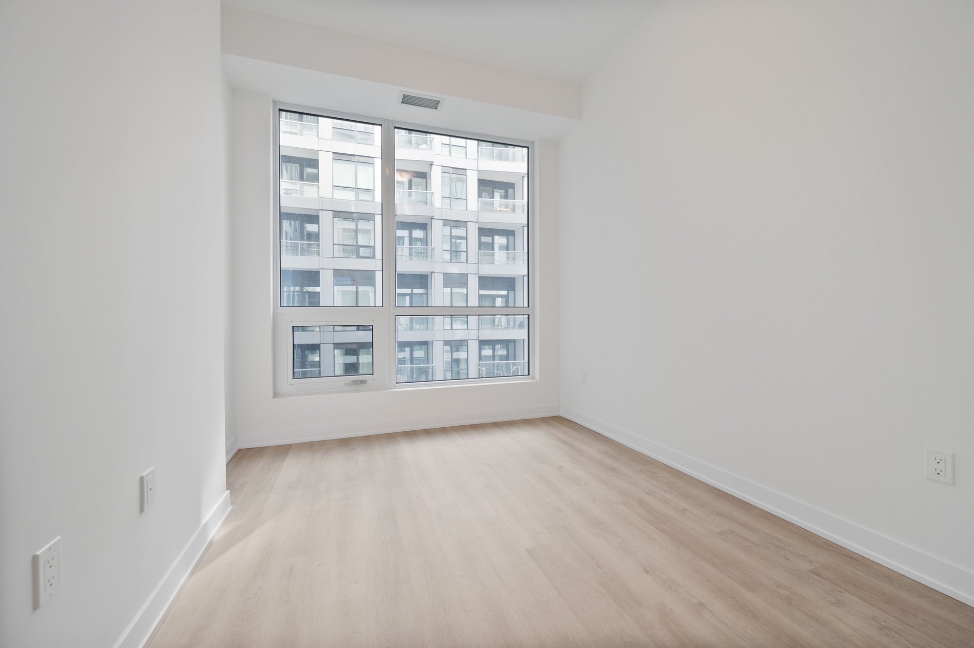 15 Richardson Street #515