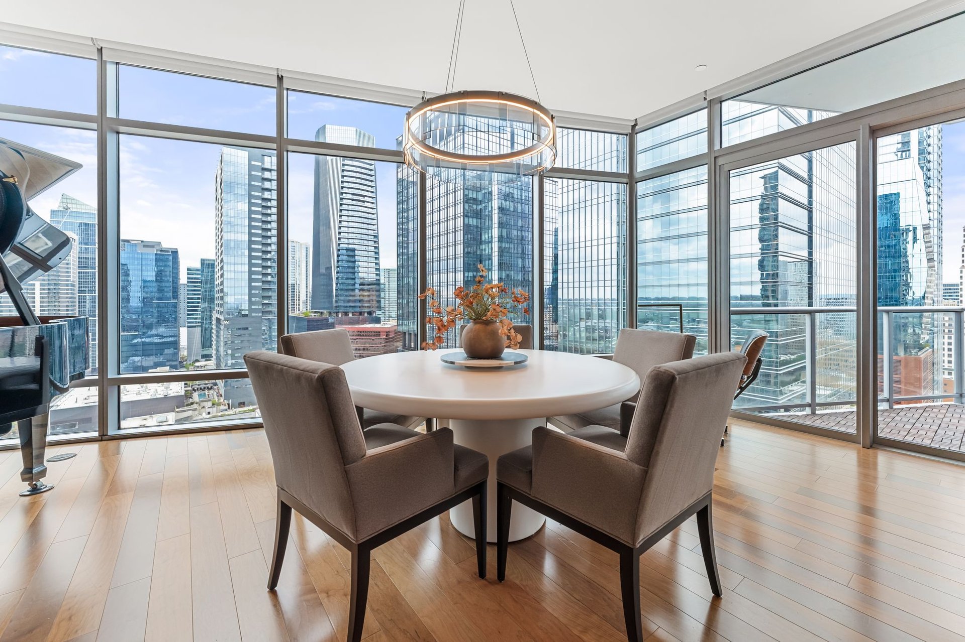 200 Congress Avenue #21E