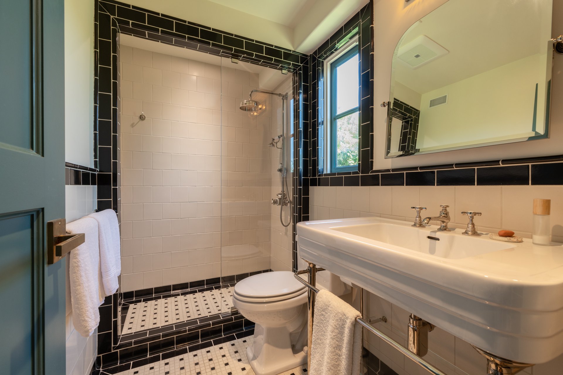 3842 Carnavon Way, Los Feliz 