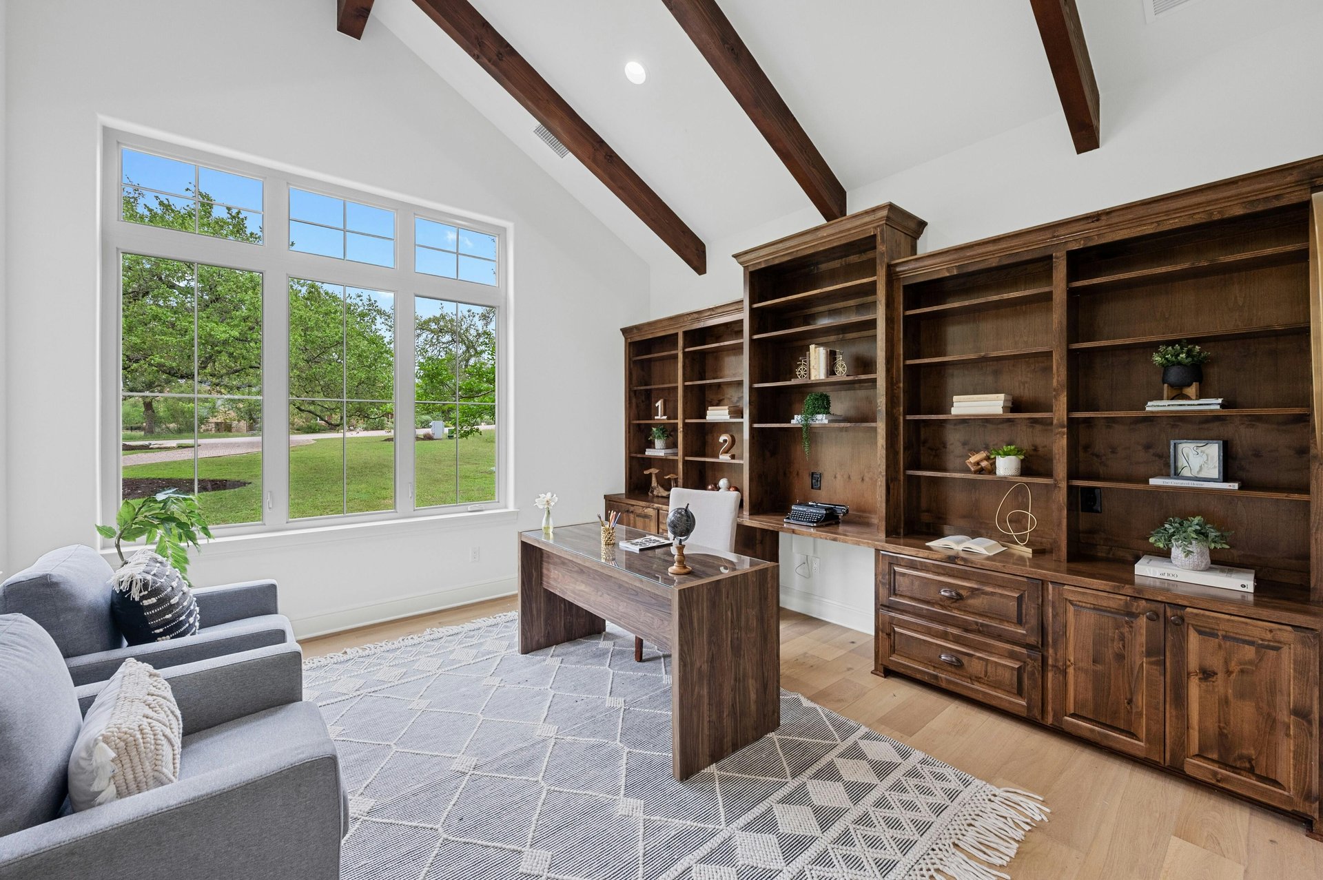 8024 Carlton Ridge