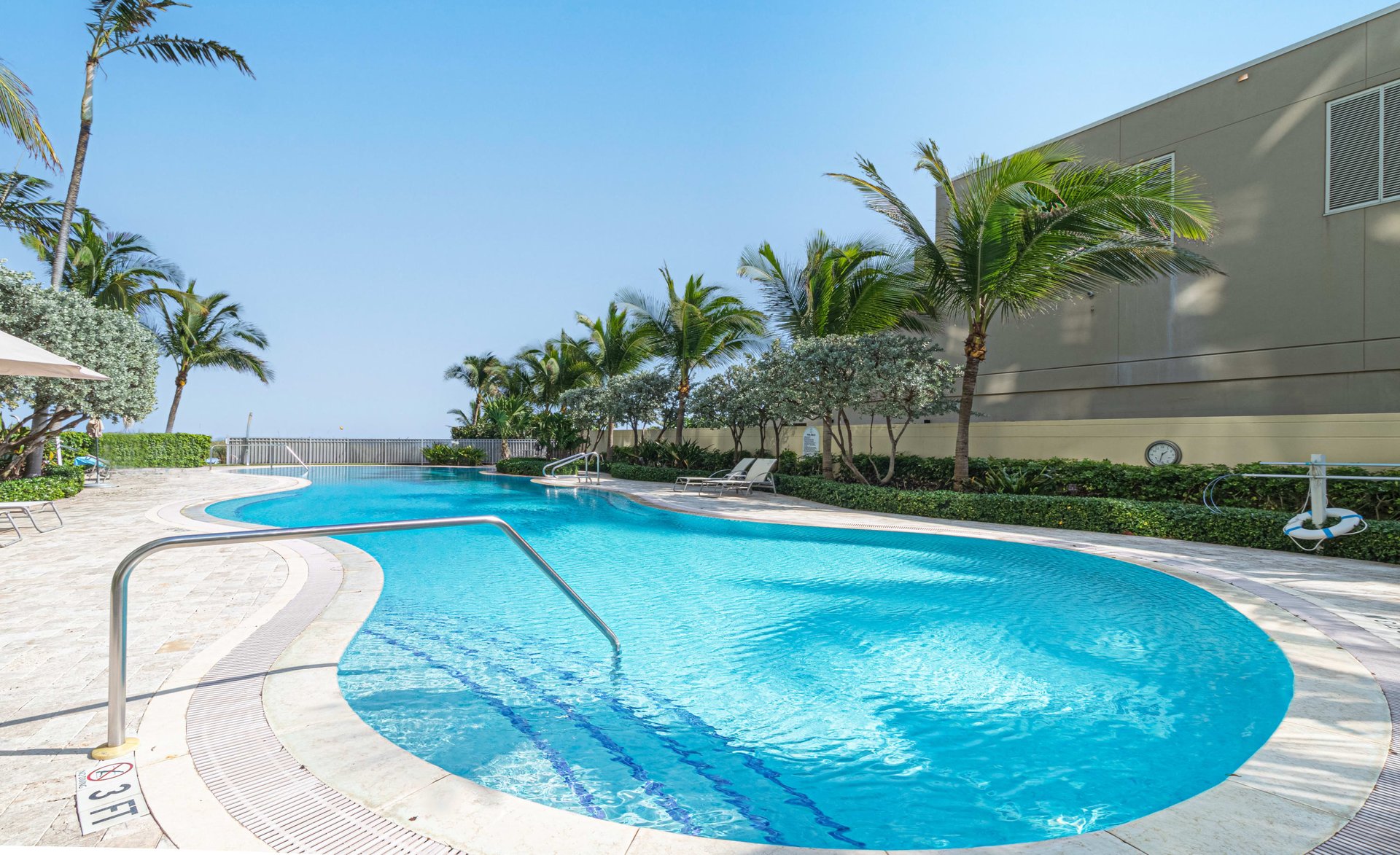 1200 Holiday Dr Unit: 705