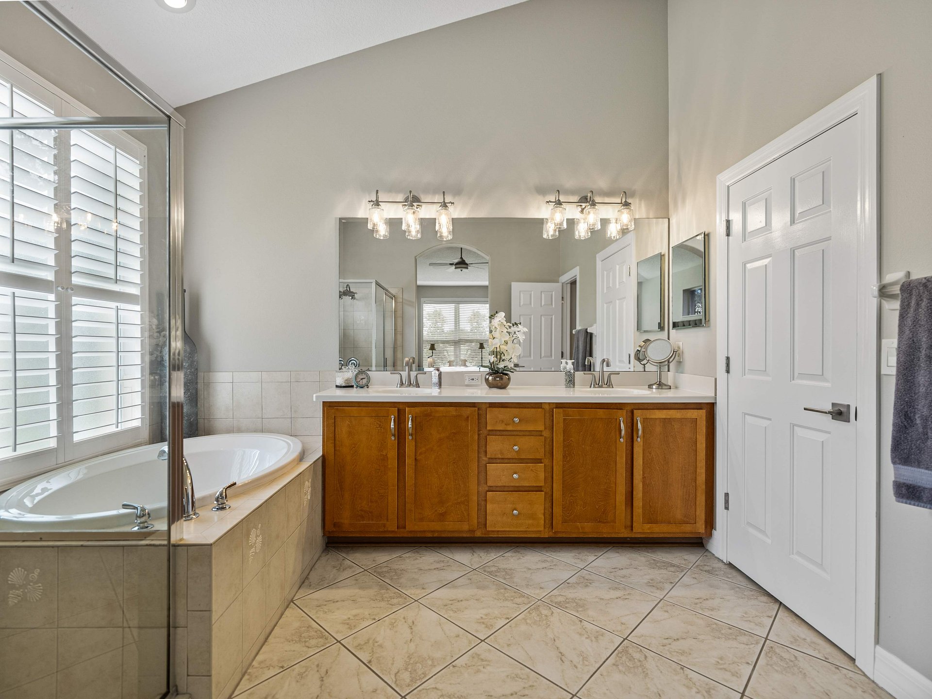13130 PALMILLA CIR