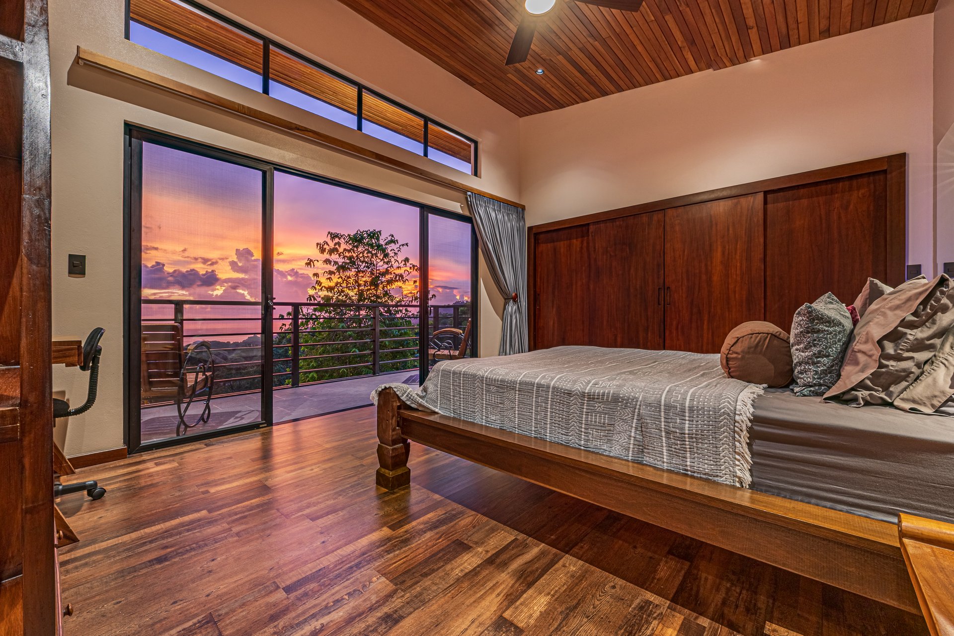 Casa Markissa – Luxury Oceanview Villa with Proven Rental Income.