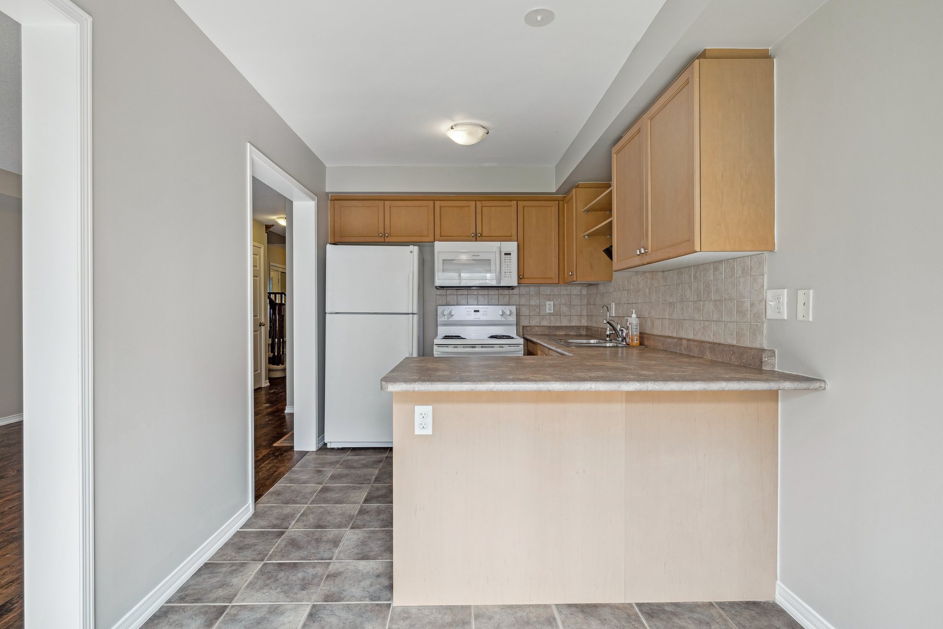 Freehold Townhouse on Quiet Court