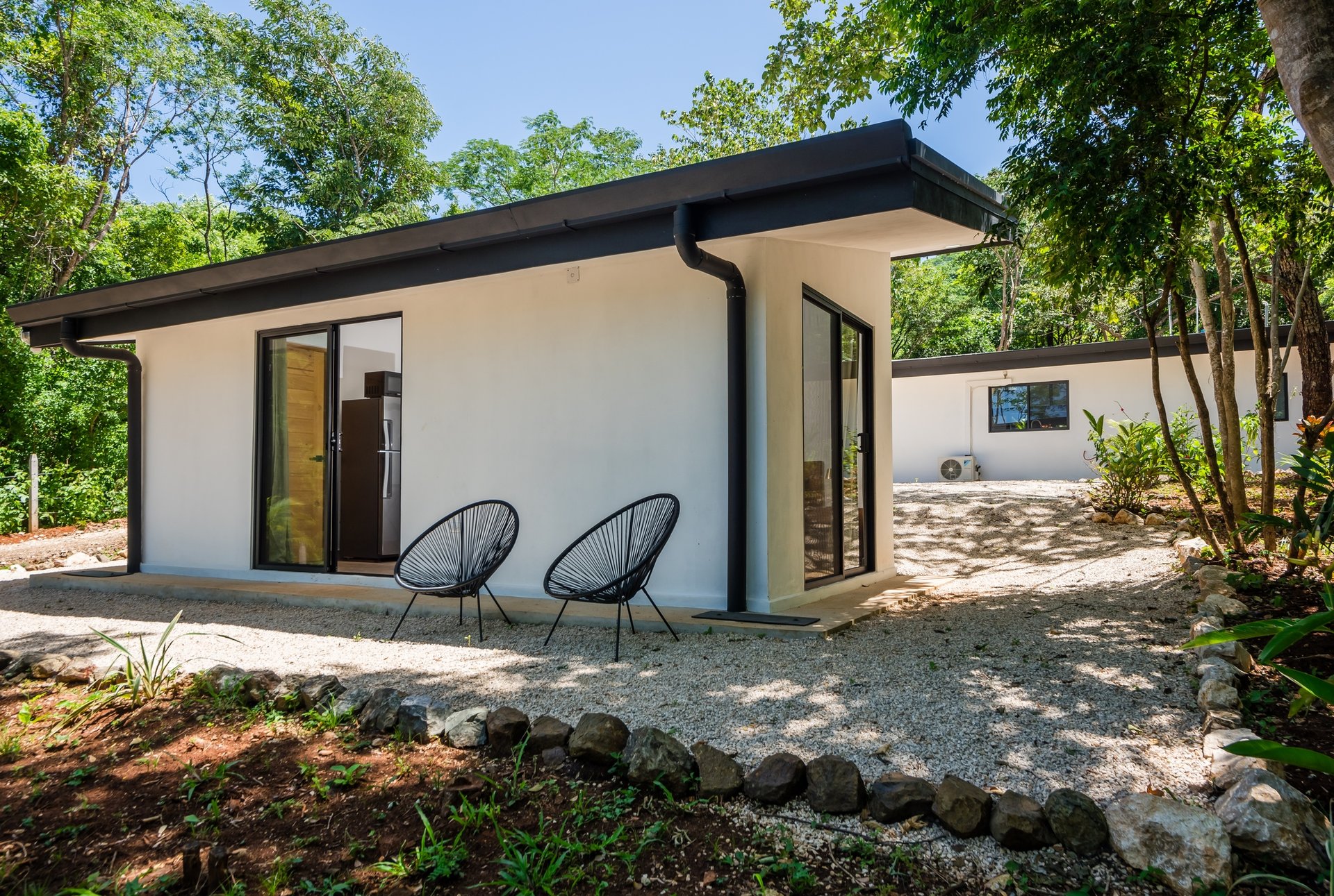 V-Caro Ju | Furnished Villa with Pool, Guest Cottage, and 4,603 m² Expansion Lot Just 15 Minutes from Tamarindo