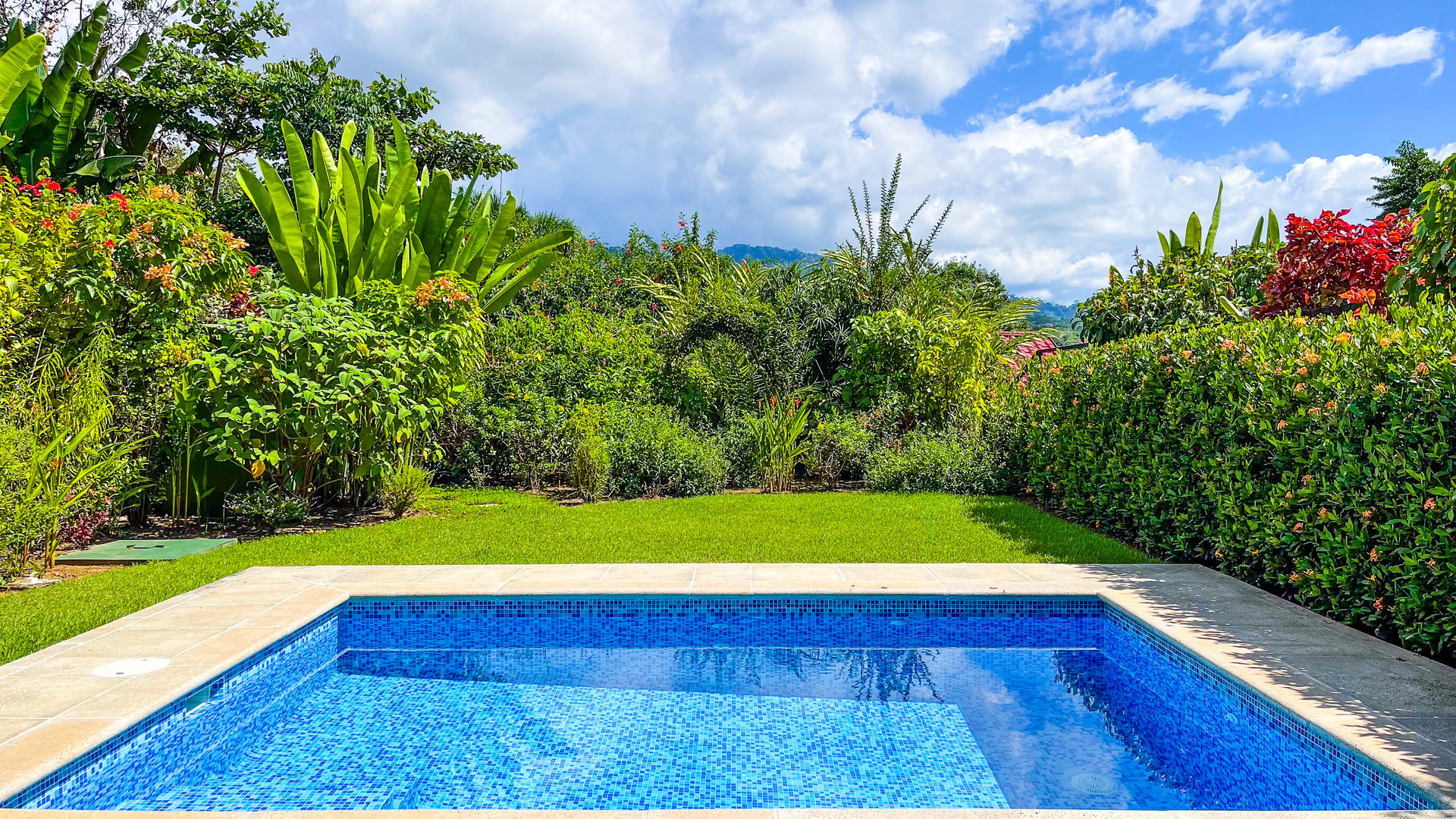 Gorgeous 2 Bedroom Villa with Mountain View