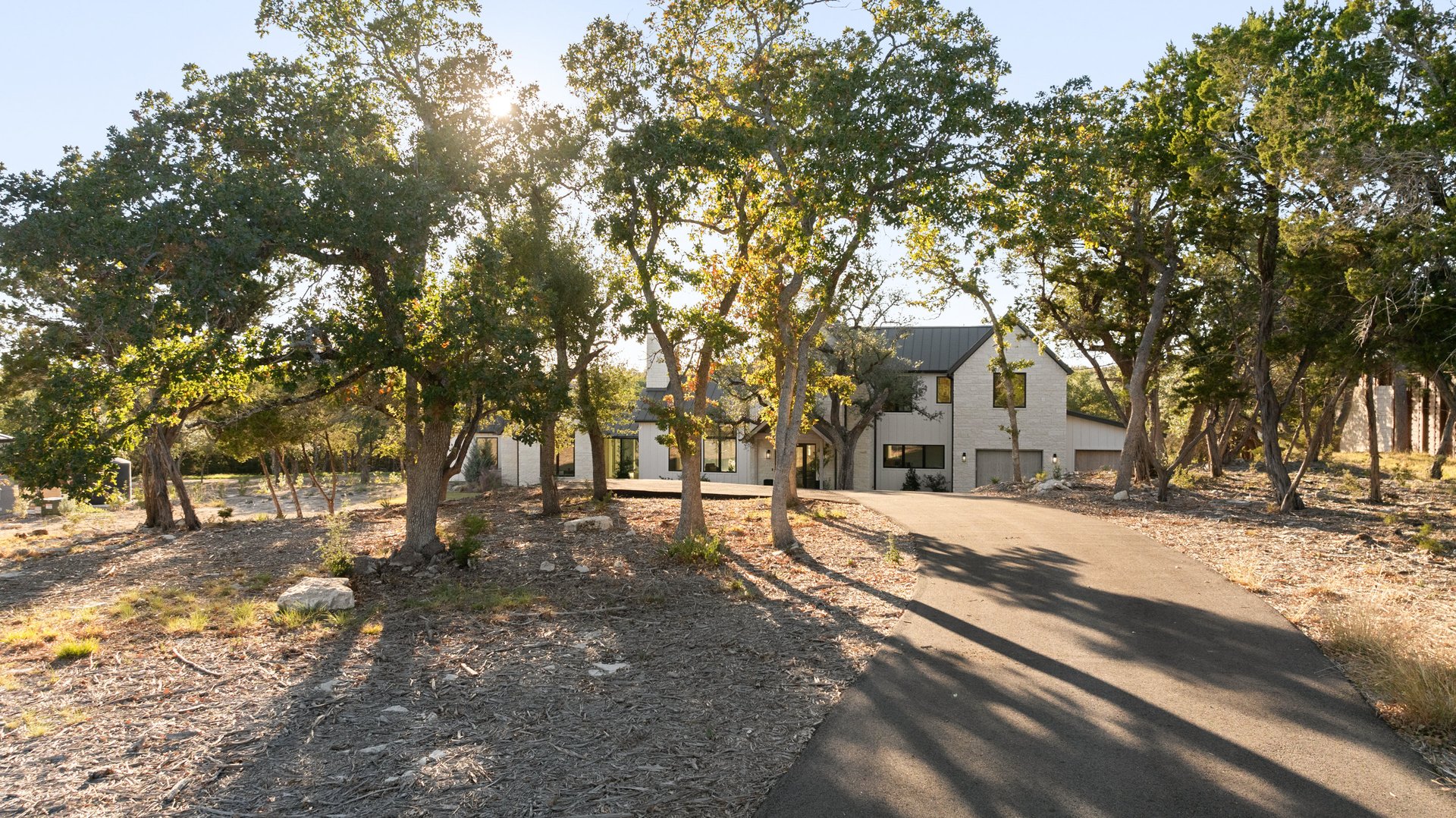 The Pearl of Fitzhugh Place