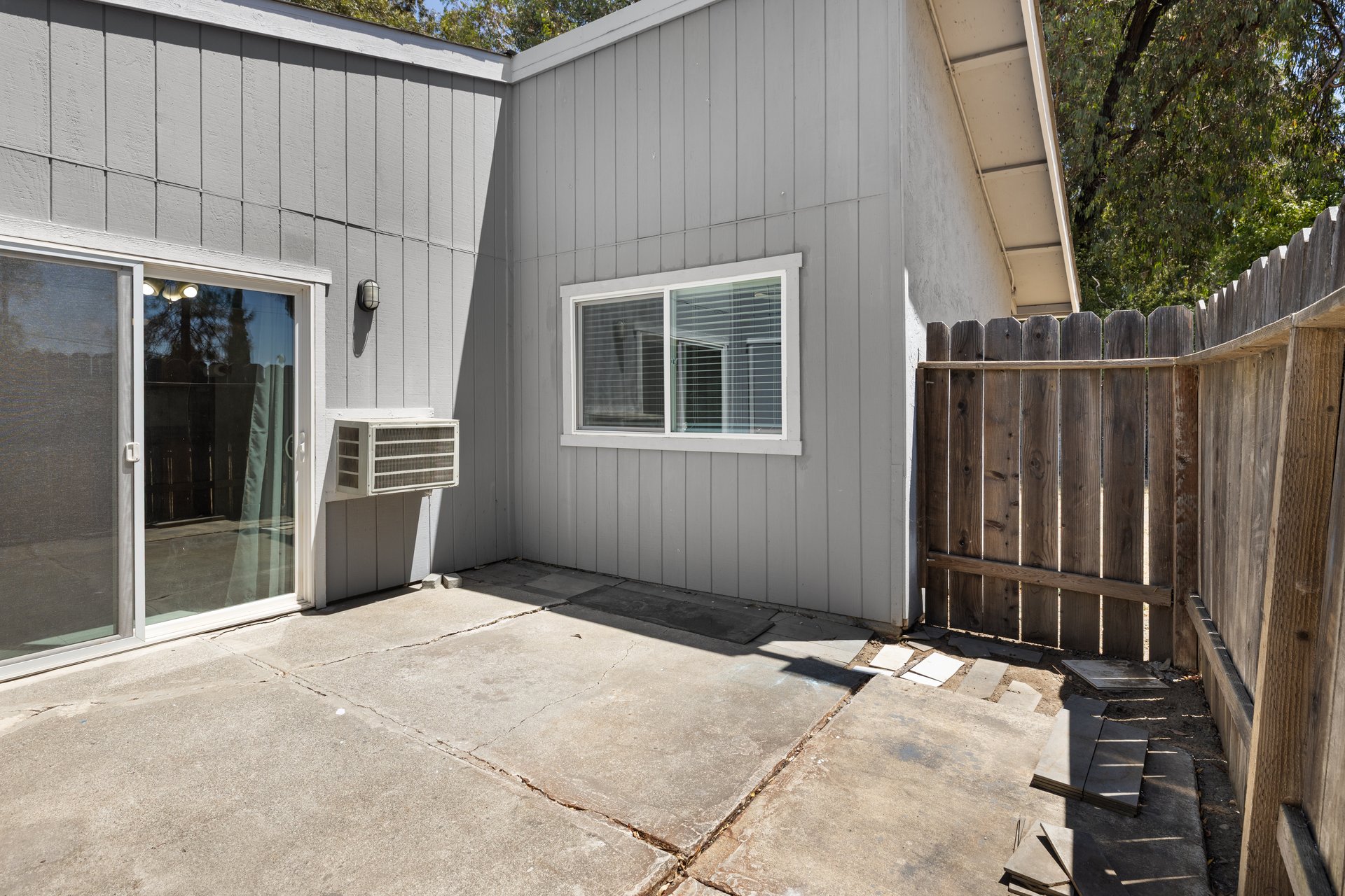 200 Del Luz Ct
