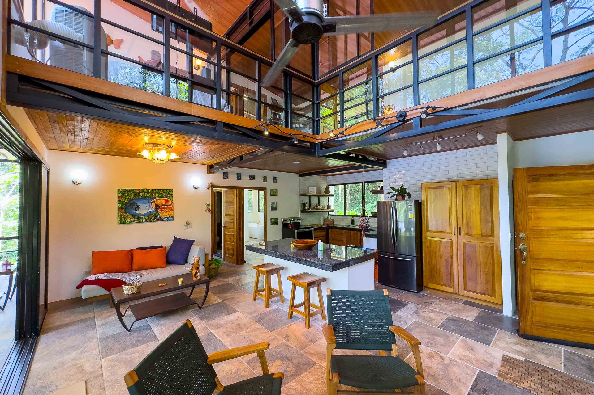 Tropical 3-bedroom home in gated community Manuel Antonio, Perfect rental!
