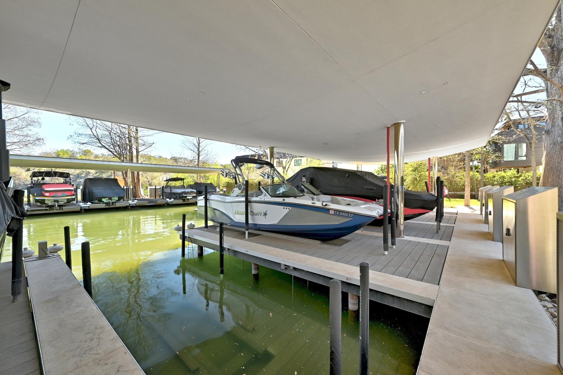 2503 Westlake Drive #4