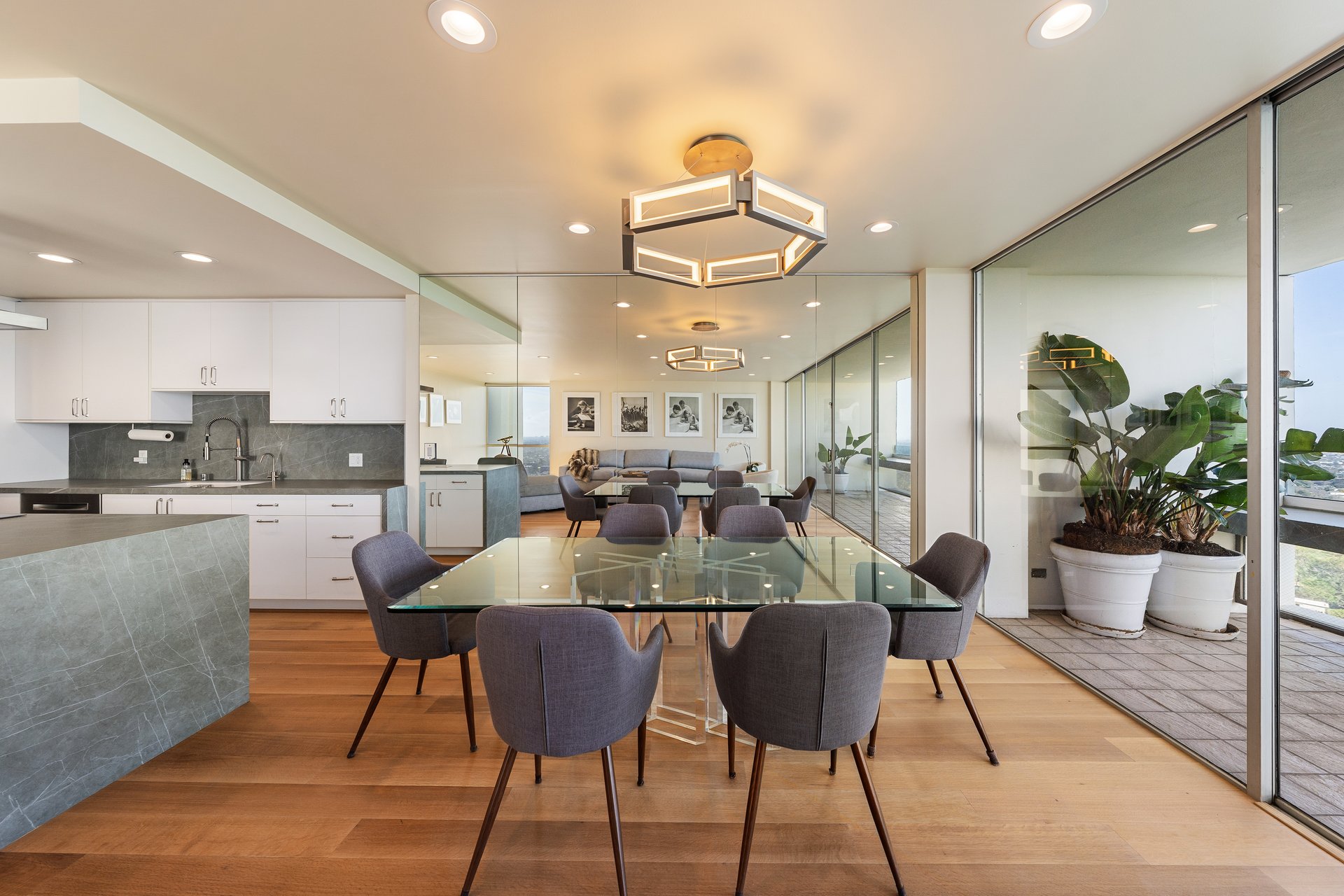 2220 Avenue Of The Stars Unit: 2306
