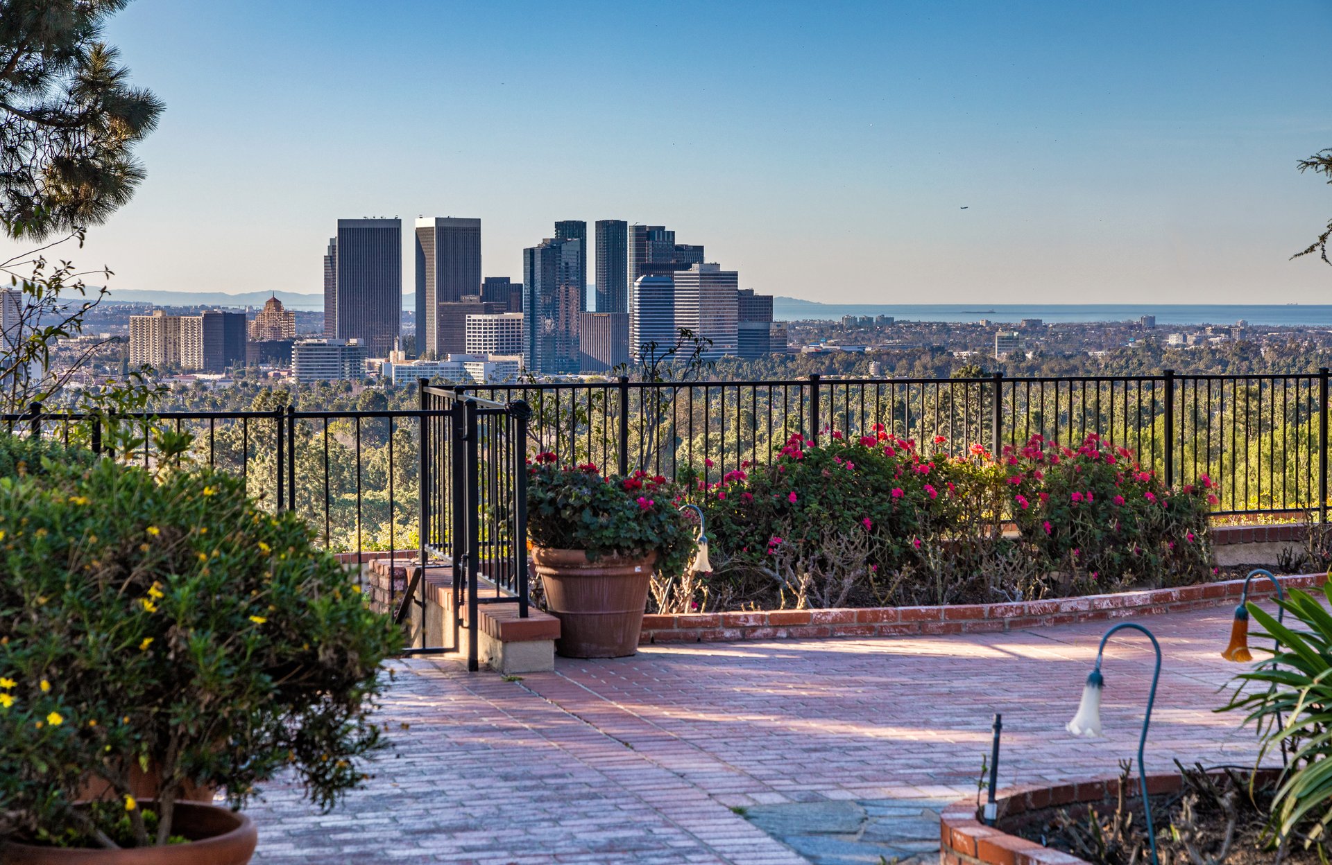 1005 N ALPINE DR, beverly hills