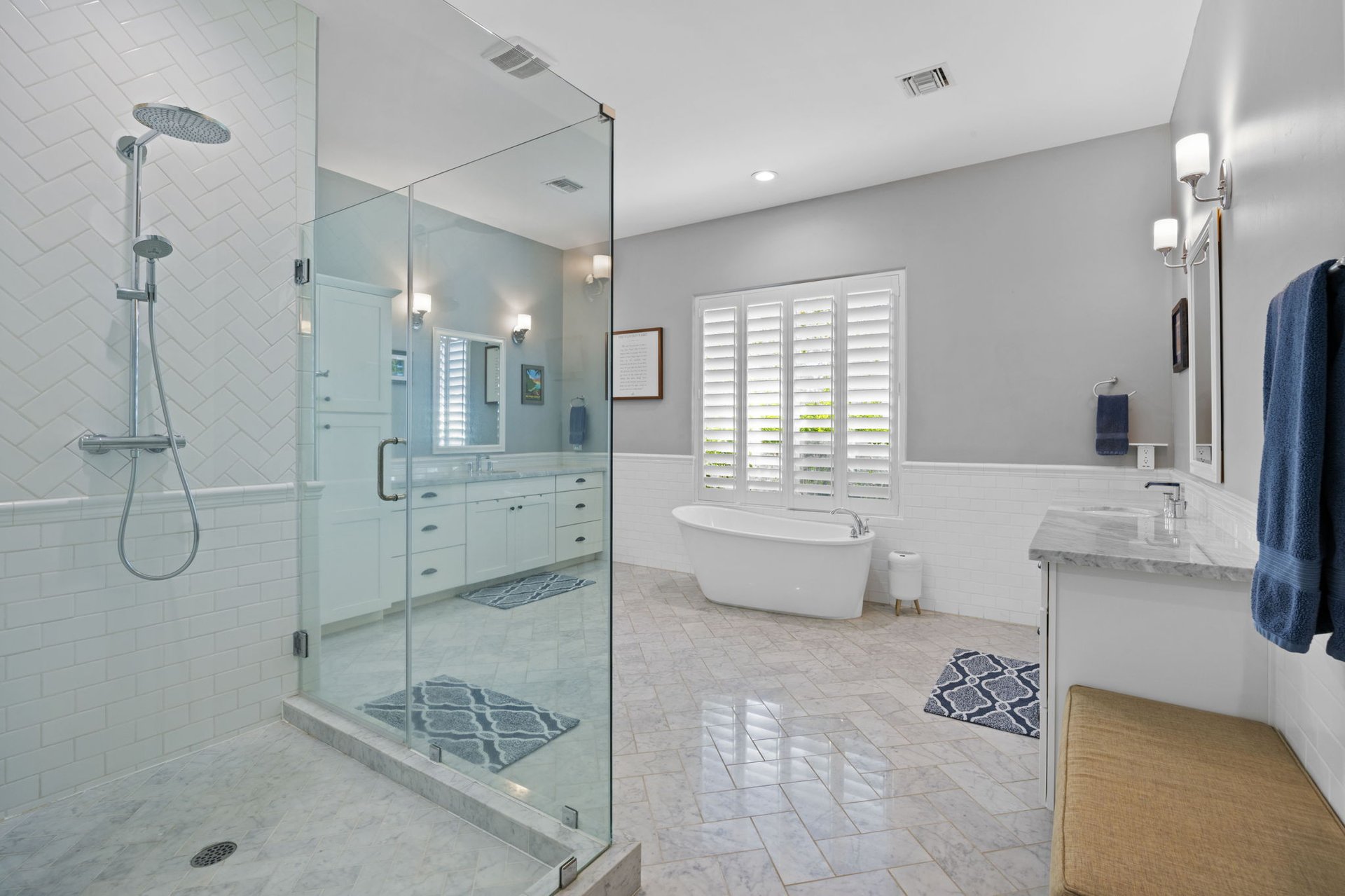 4008 N 65TH Place