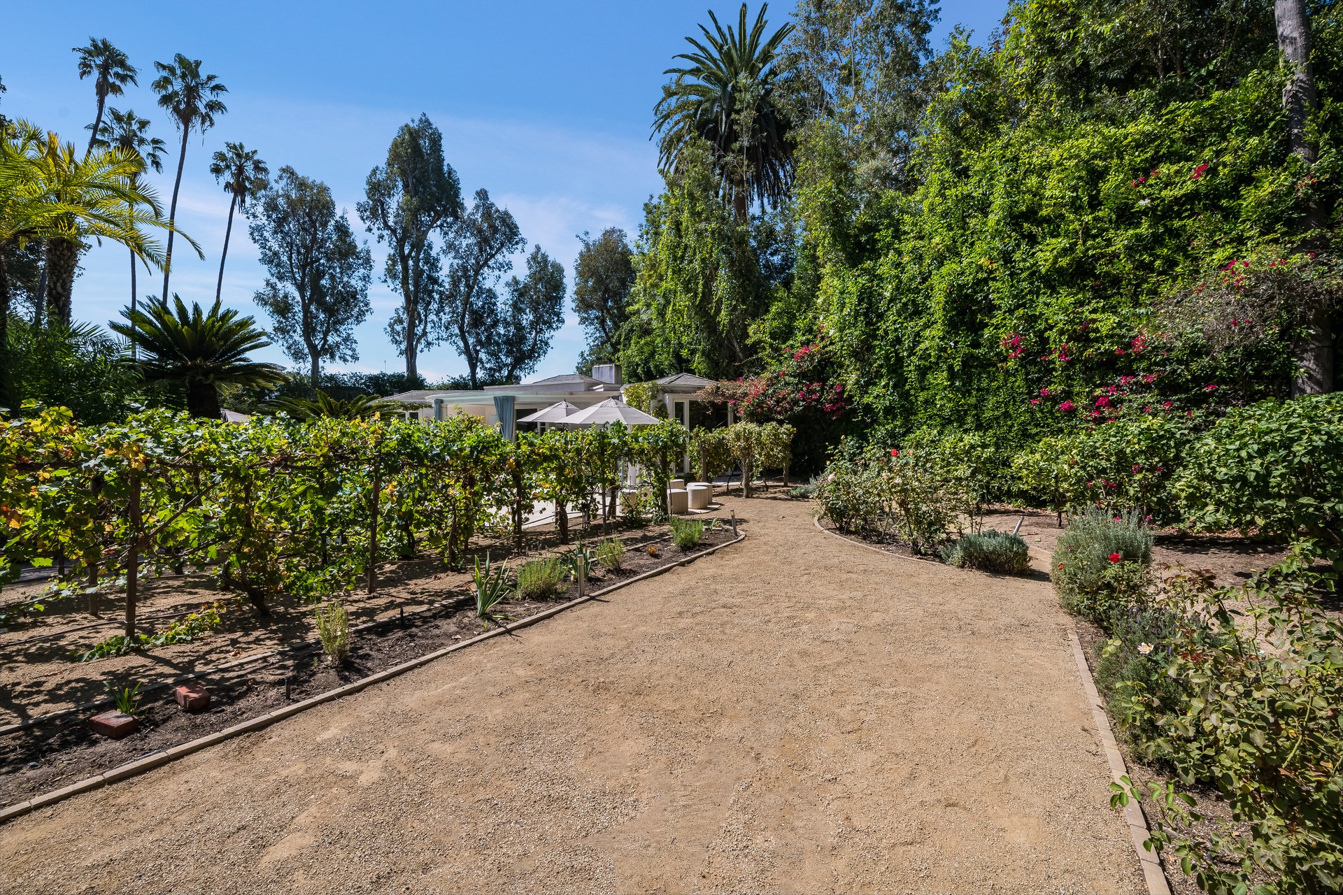 101 Bel Air Rd