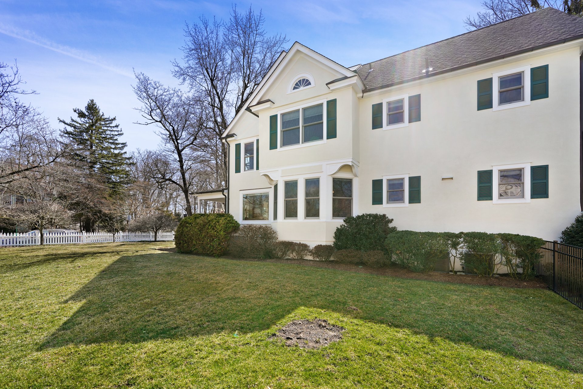 37 Hillside Avenue