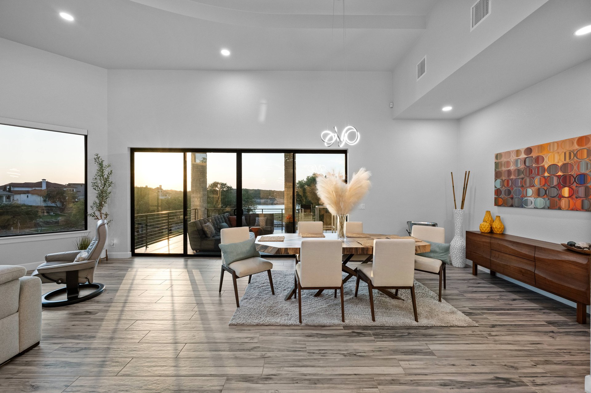 2912 Patriot Drive & 3002 Point Cove